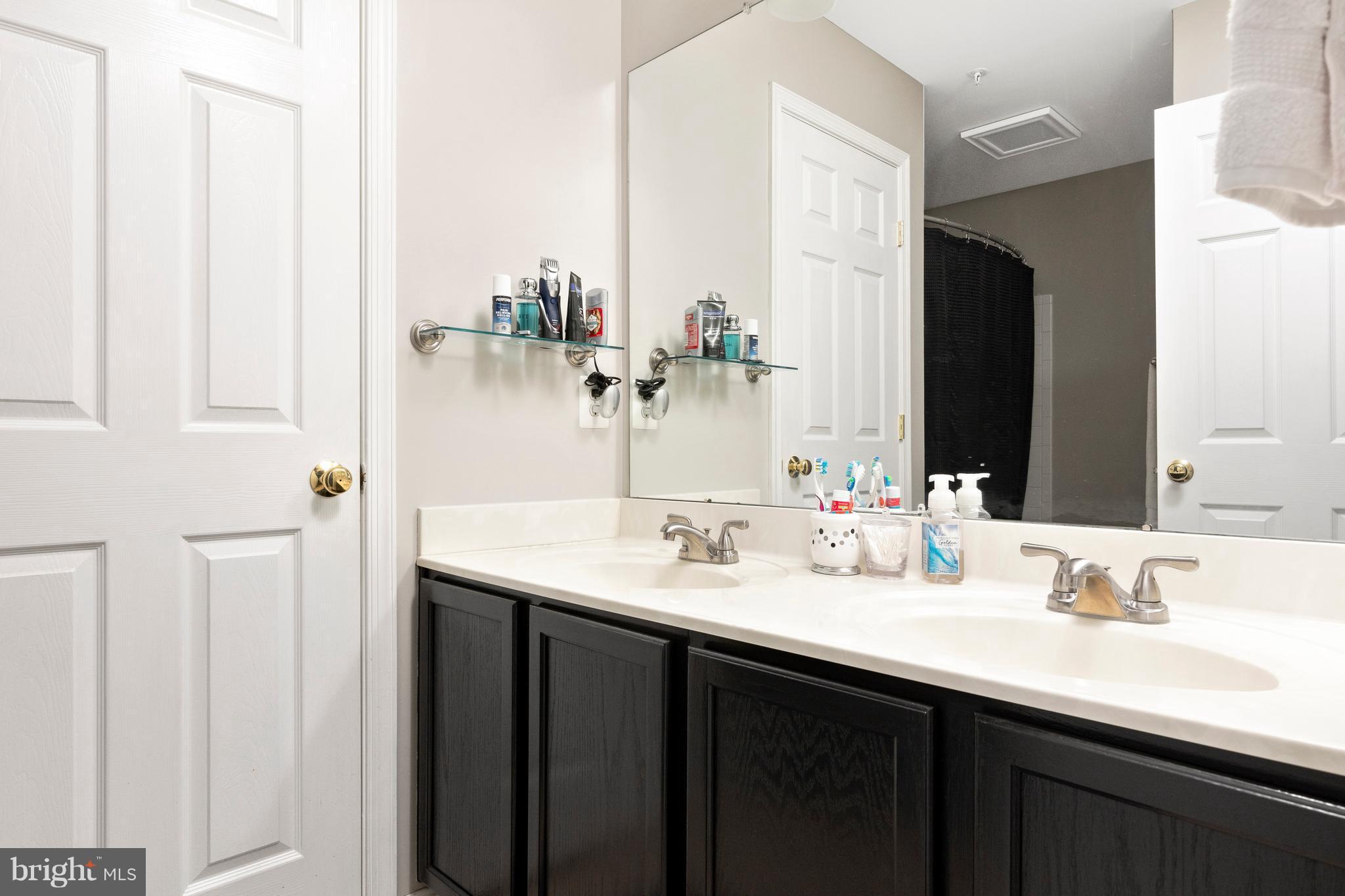 SEVEN OAKS - Residential