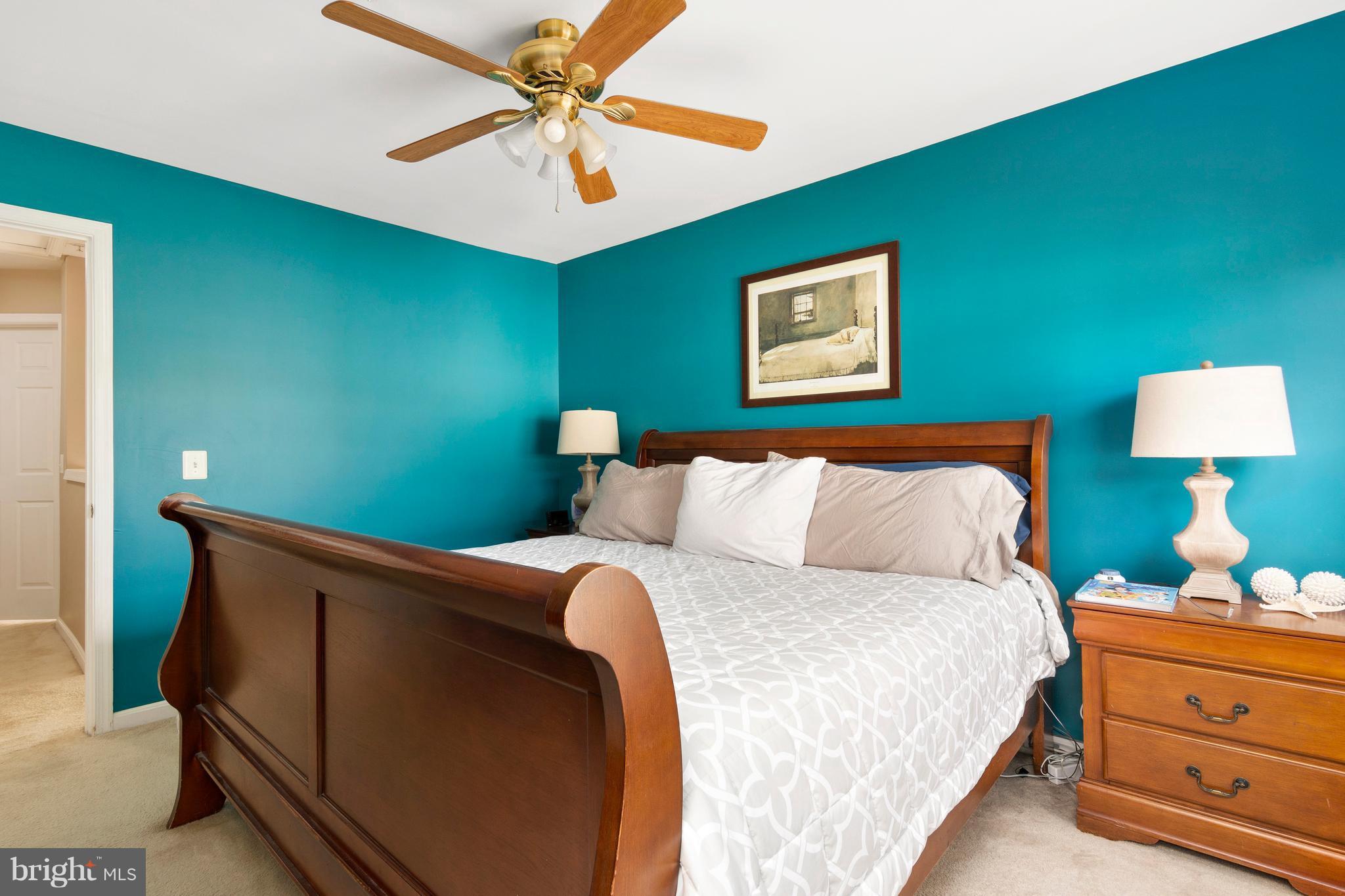 SEVEN OAKS - Residential