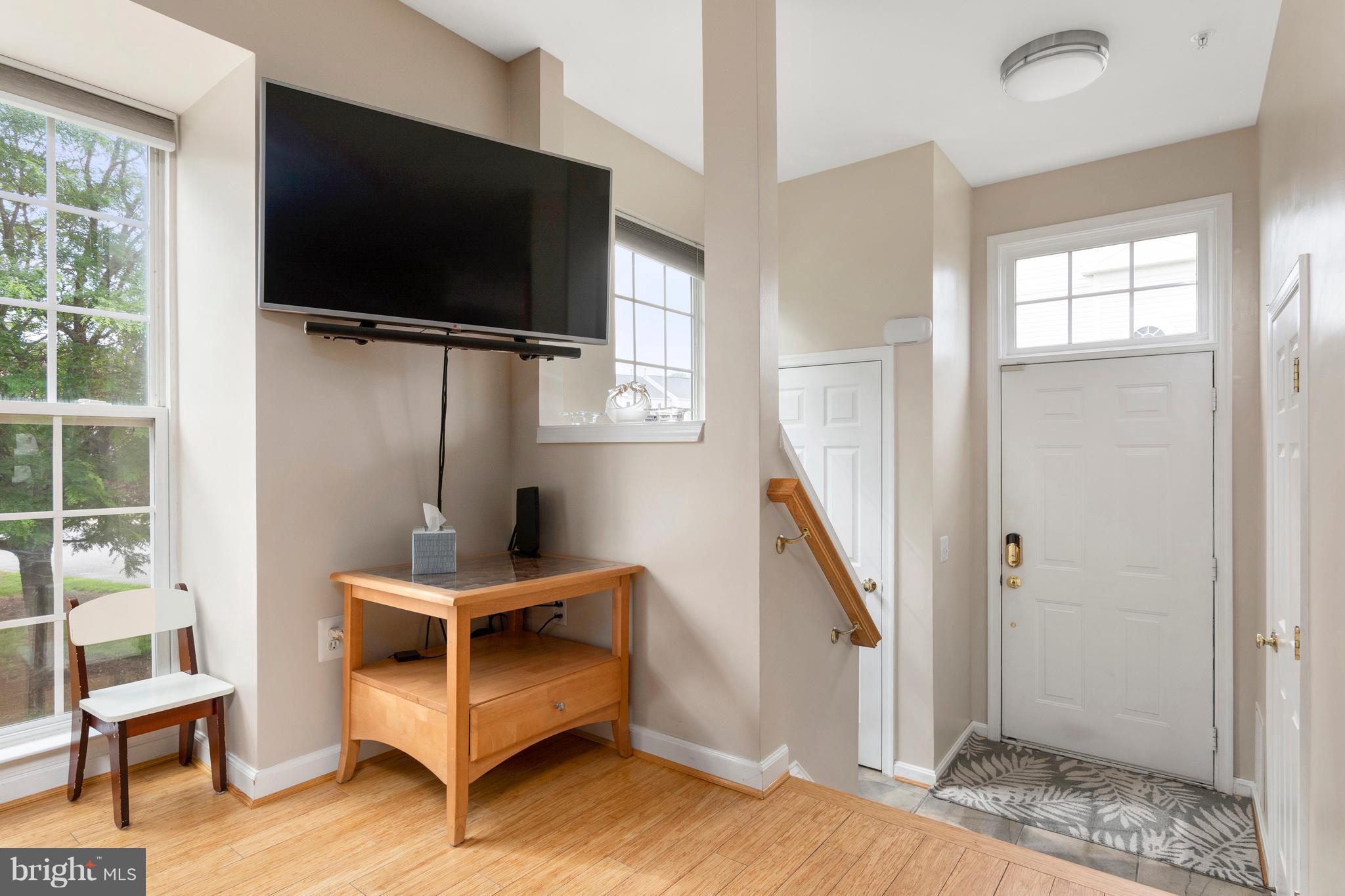 SEVEN OAKS - Residential