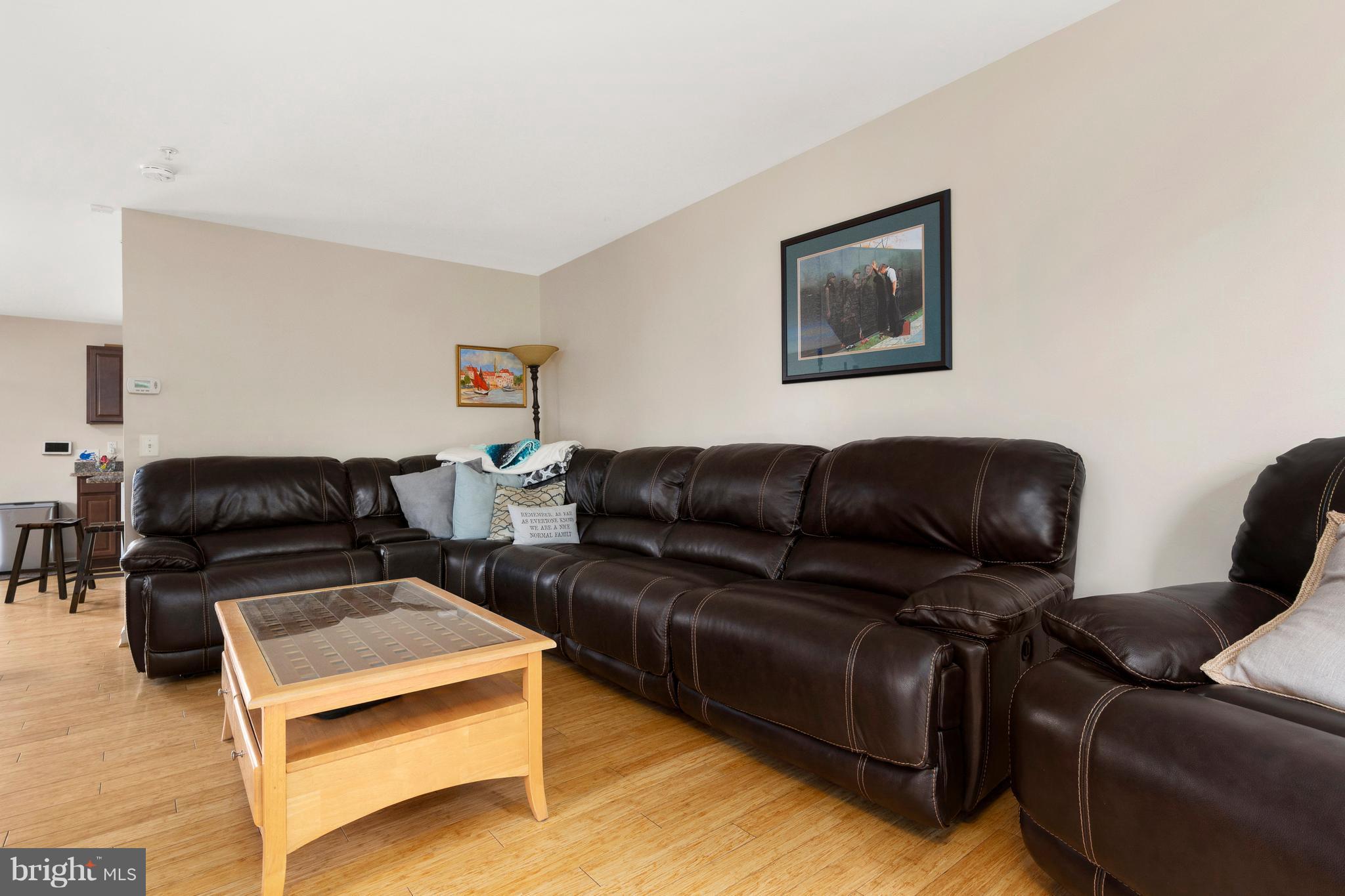 SEVEN OAKS - Residential