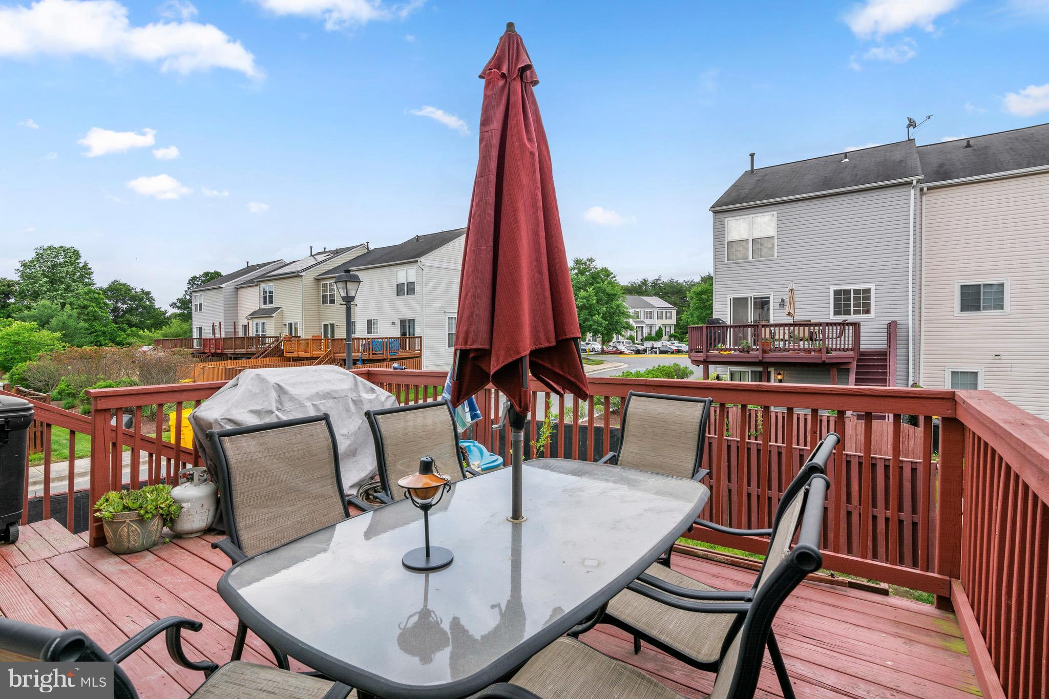 SEVEN OAKS - Residential