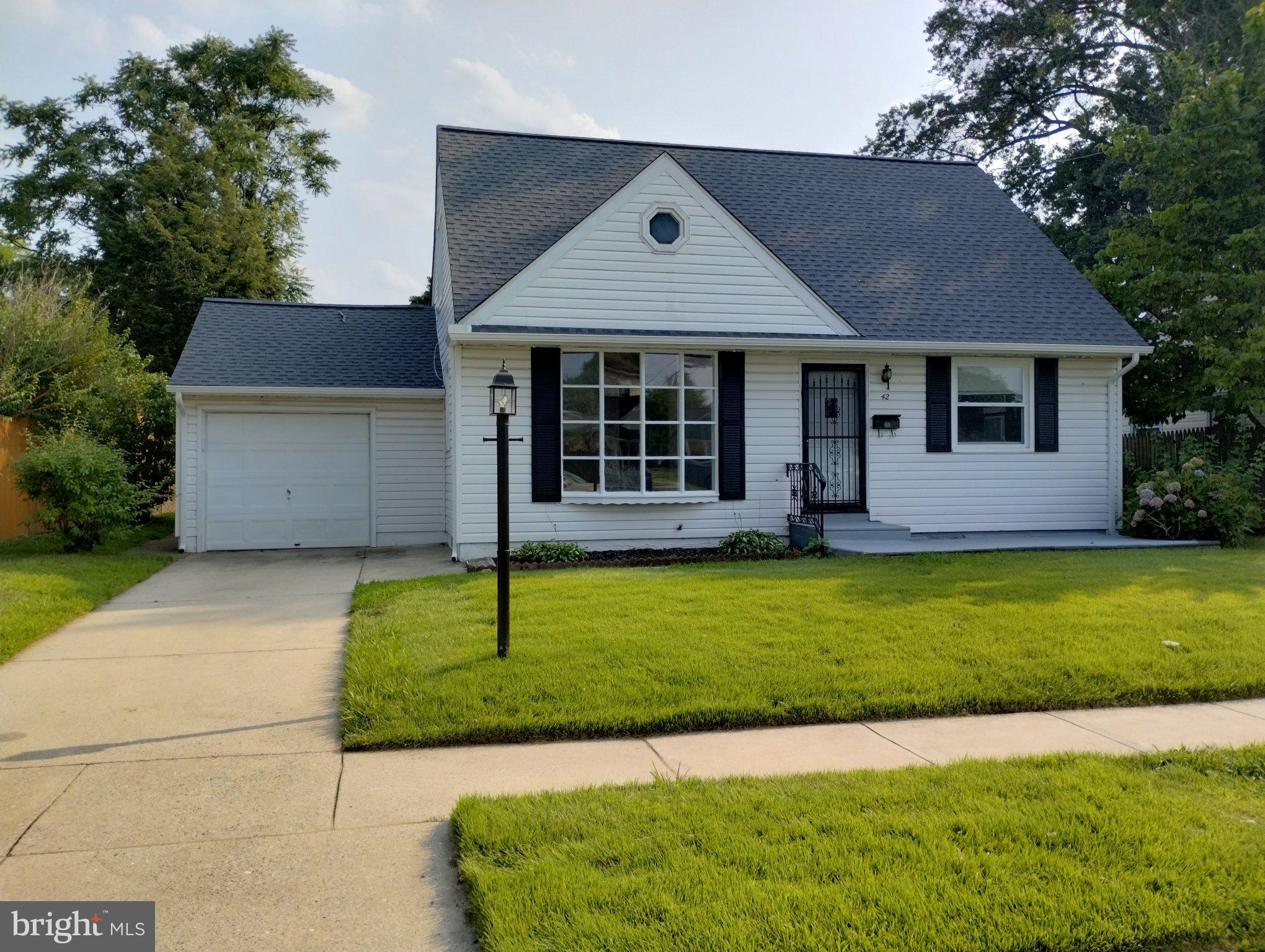 42 FARNSWORTH AVENUE