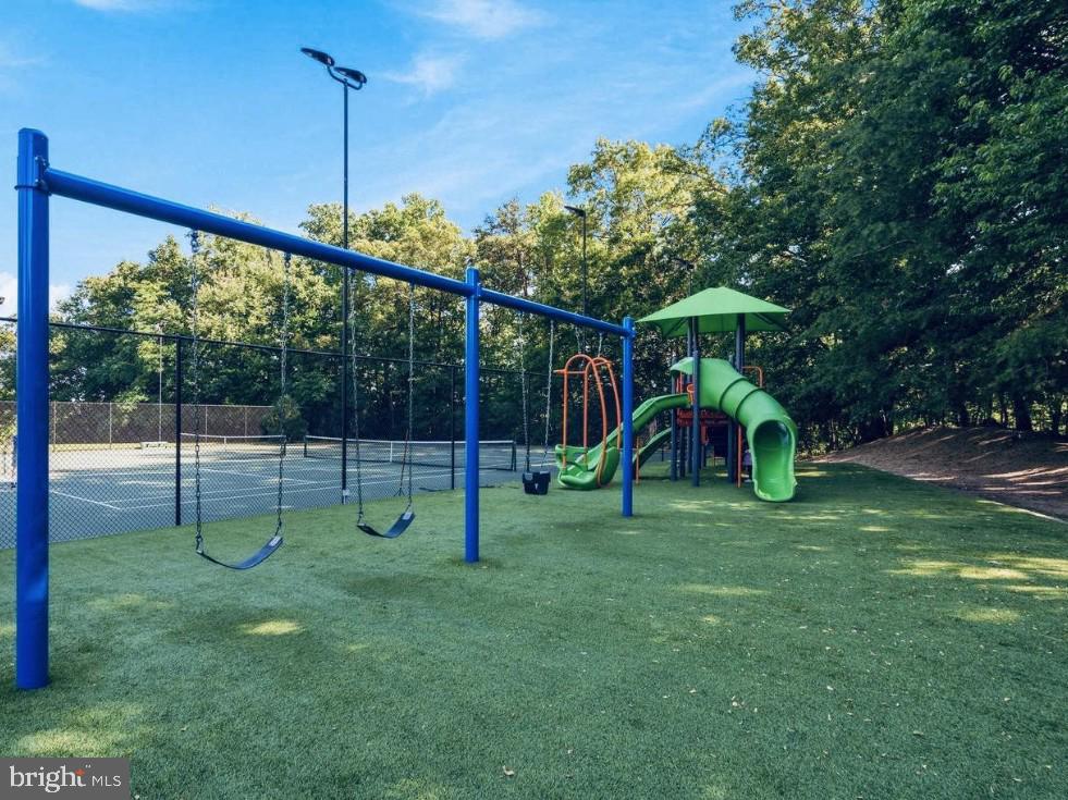 KINGSTOWNE - Residential