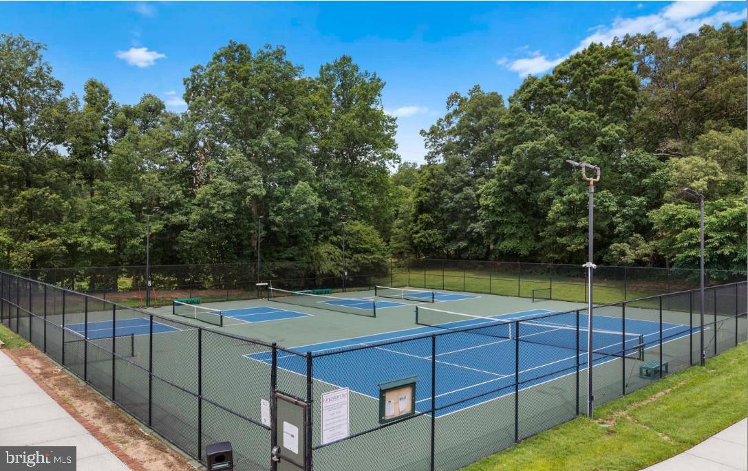 KINGSTOWNE - Residential