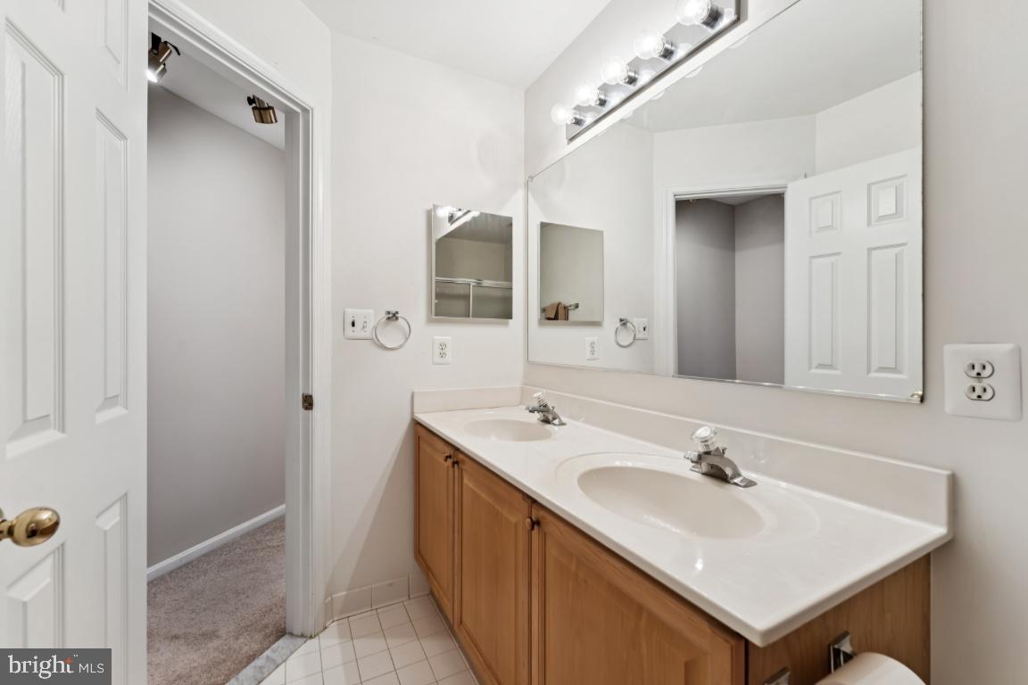 KINGSTOWNE - Residential