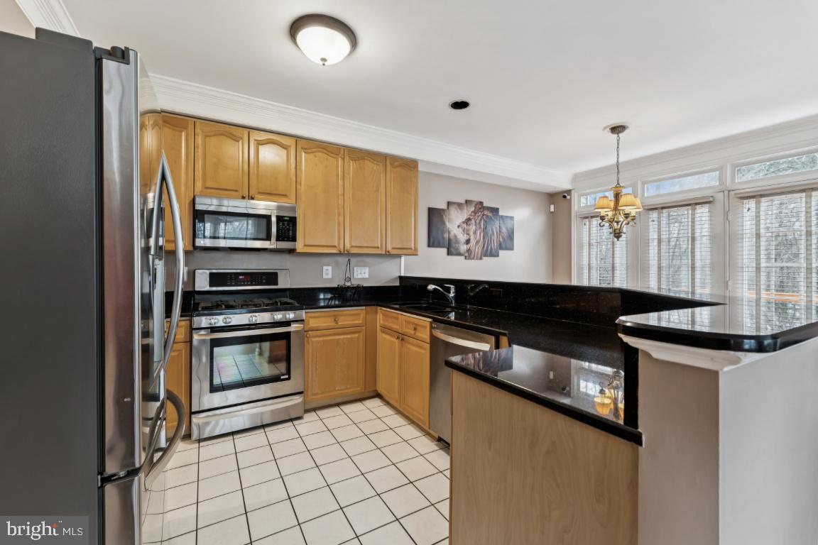 KINGSTOWNE - Residential