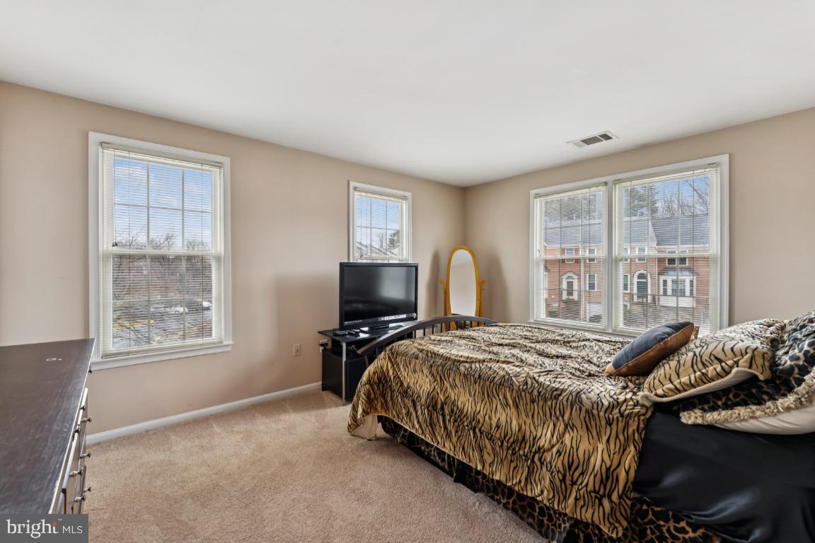 KINGSTOWNE - Residential