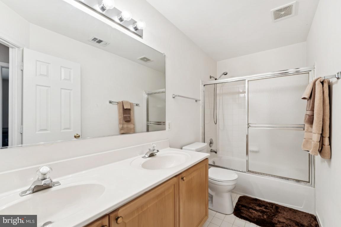 KINGSTOWNE - Residential