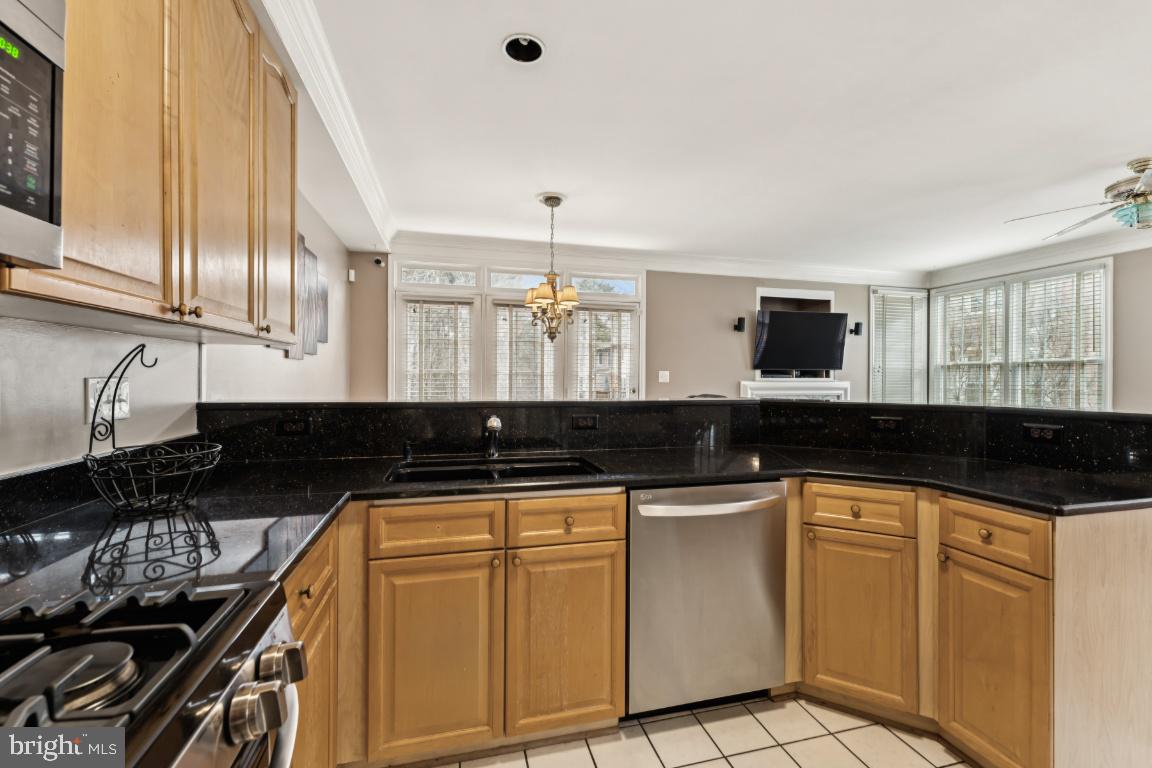 KINGSTOWNE - Residential