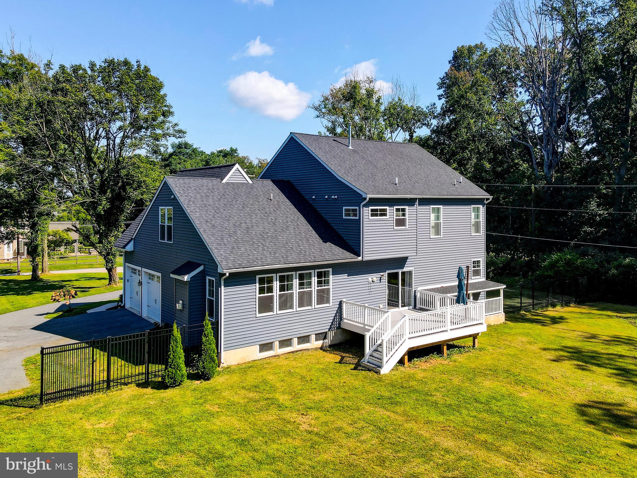 CARROLL MANOR - Residential