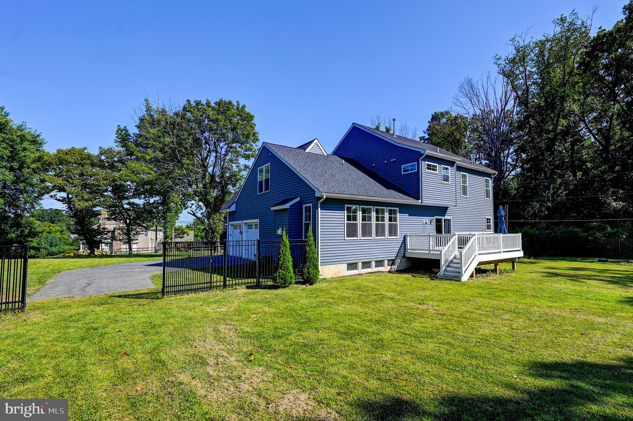 CARROLL MANOR - Residential