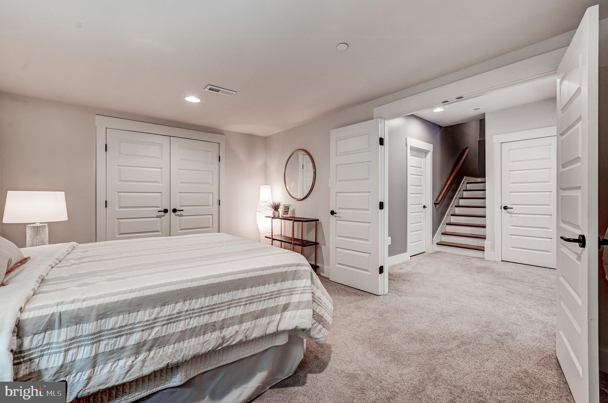 CARROLL MANOR - Residential