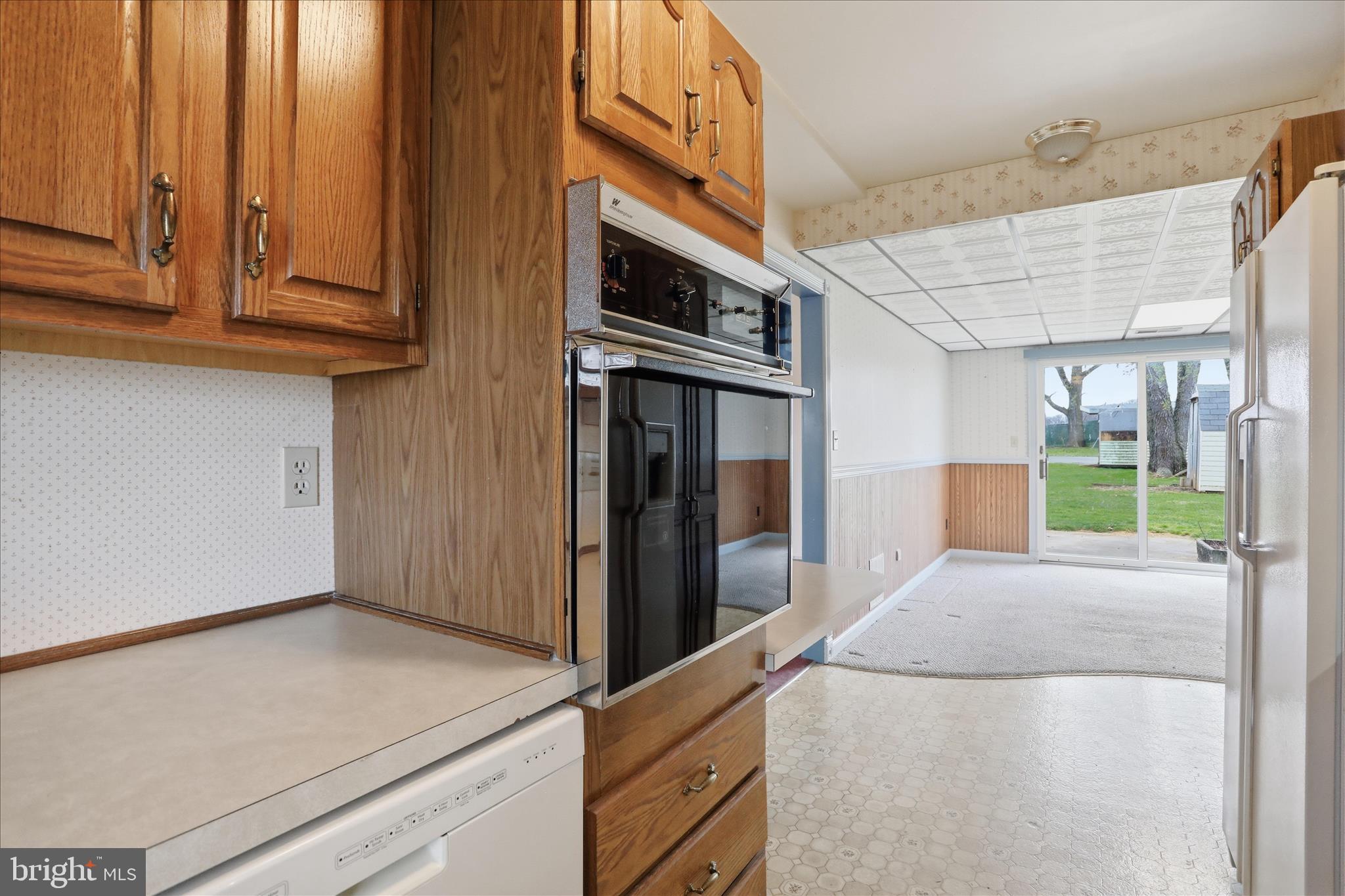 WHYTE HALL MANOR - Residential