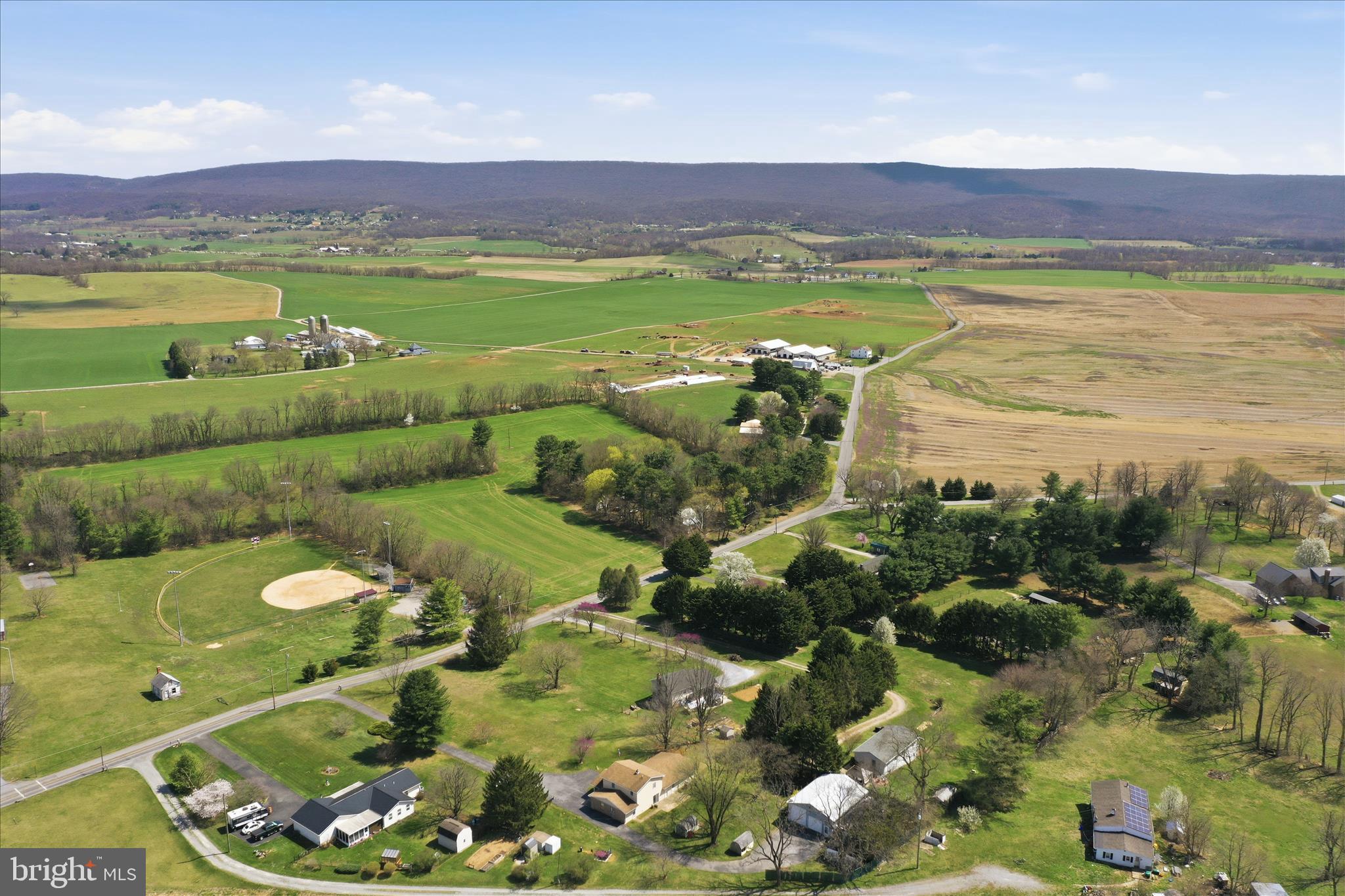 WHYTE HALL MANOR - Residential