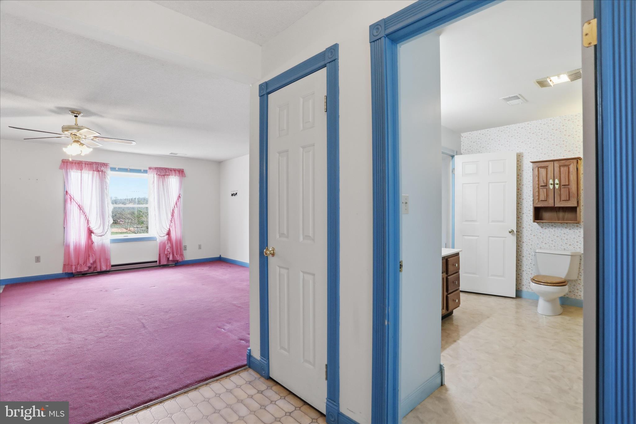 WHYTE HALL MANOR - Residential