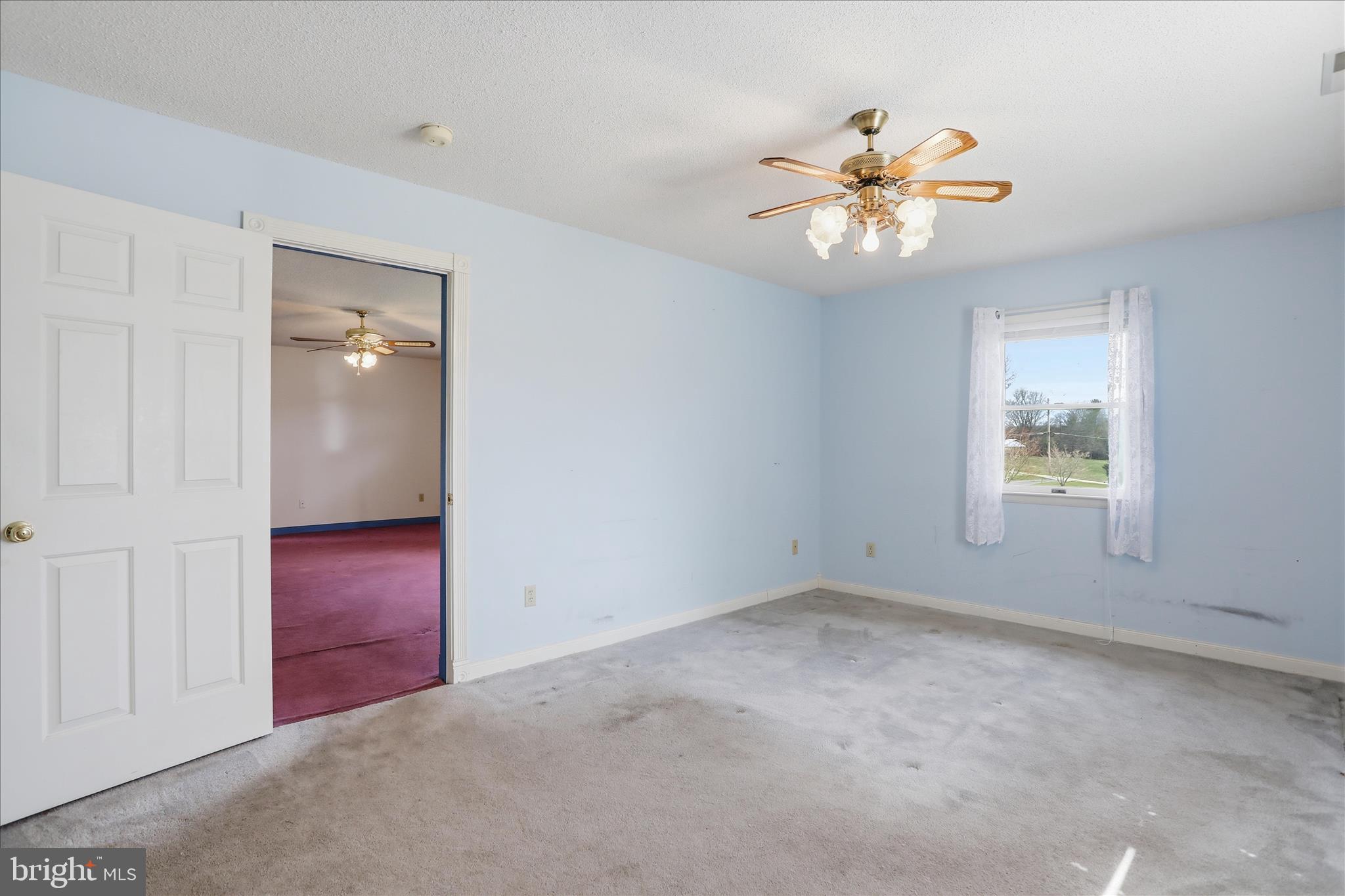 WHYTE HALL MANOR - Residential