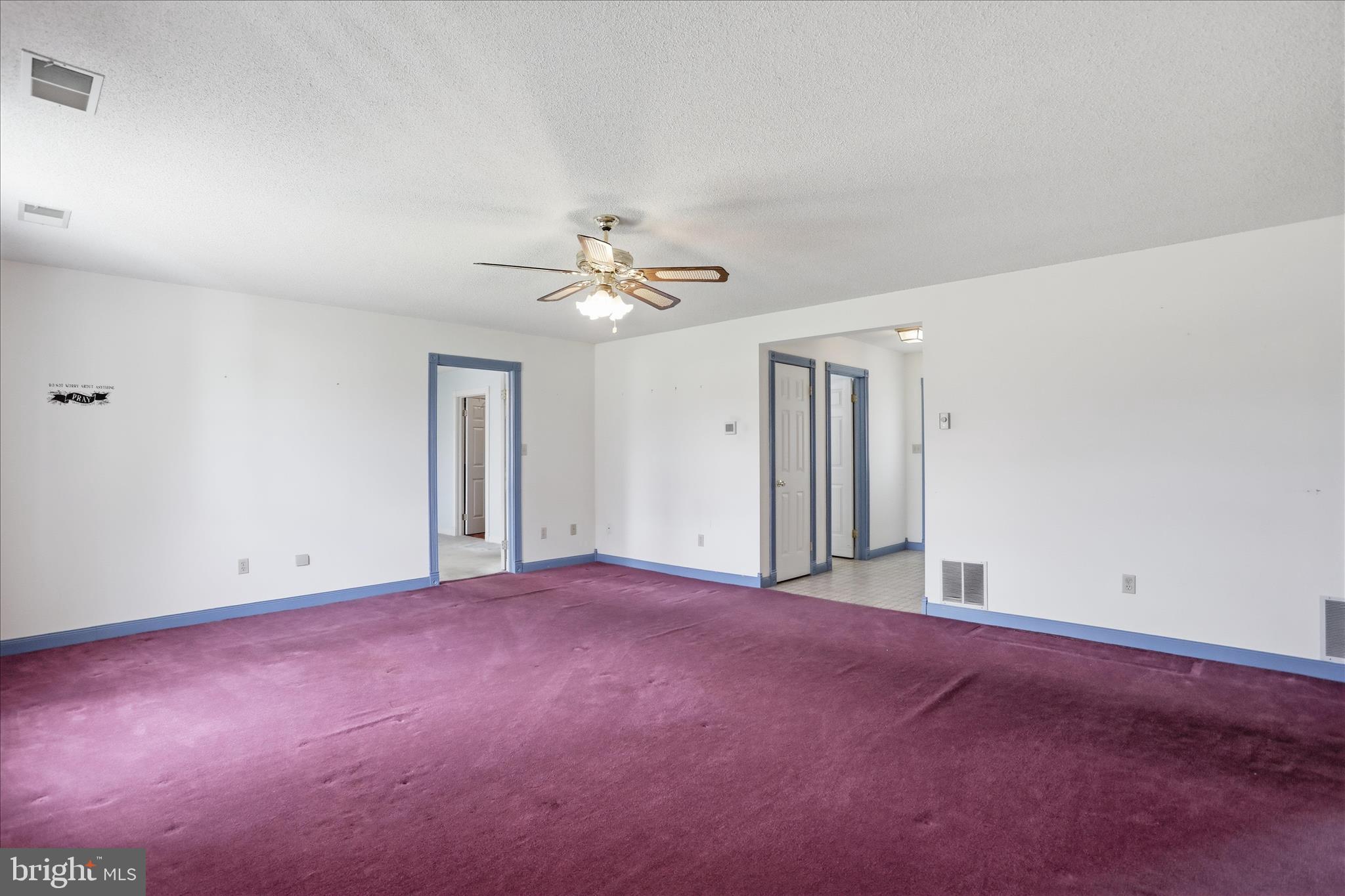 WHYTE HALL MANOR - Residential