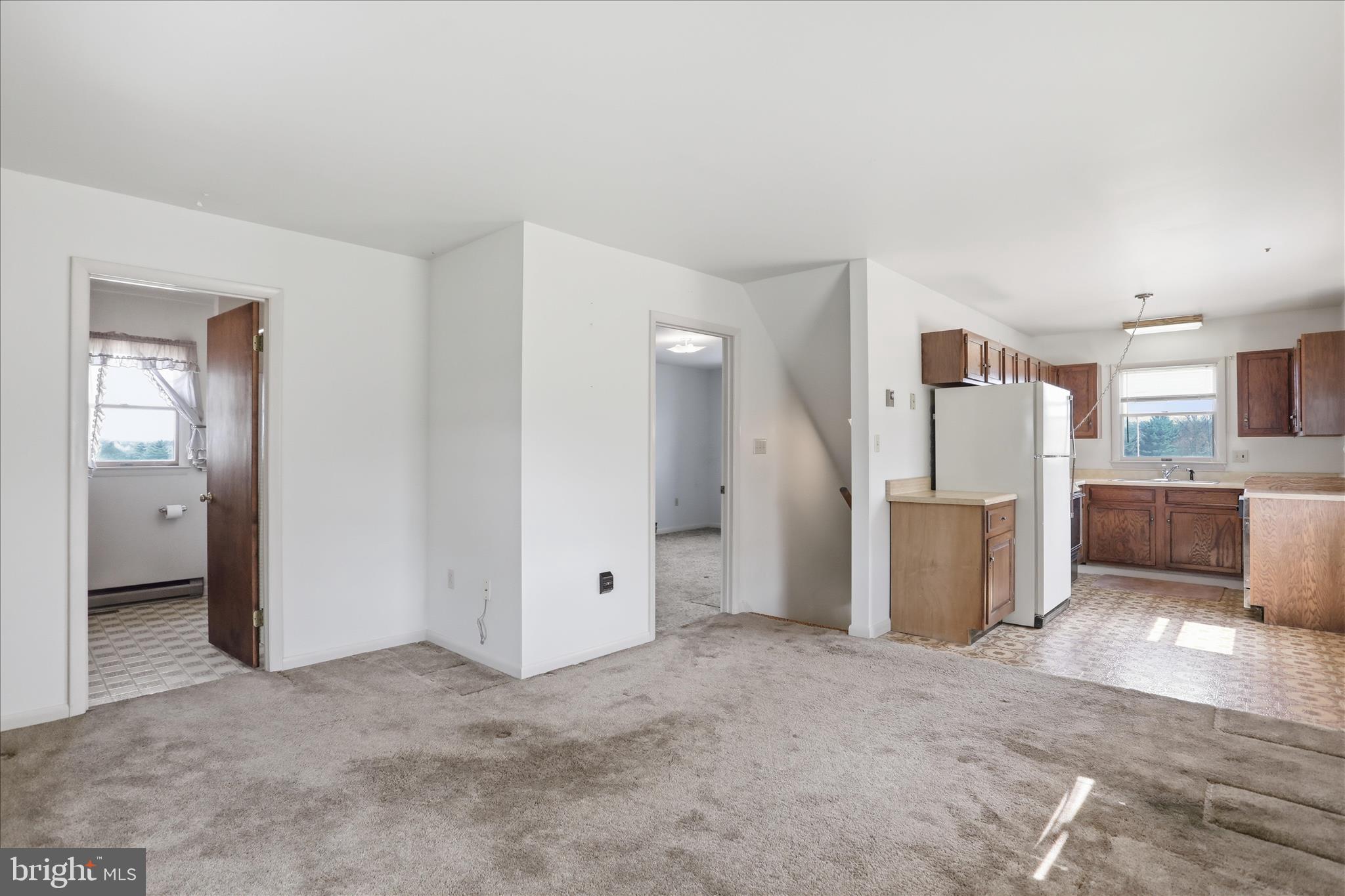 WHYTE HALL MANOR - Residential