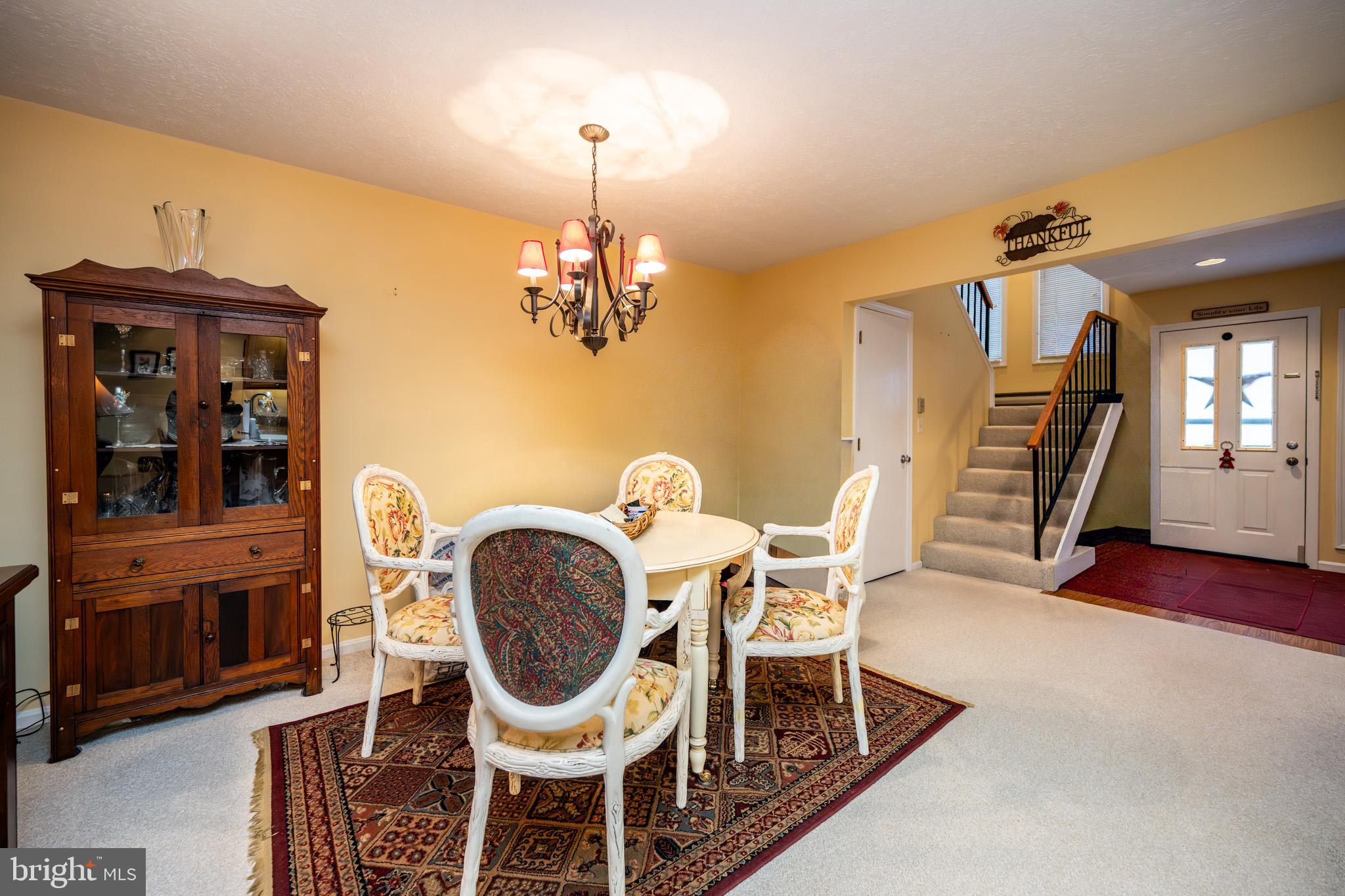 LAUREL BROOK - Residential