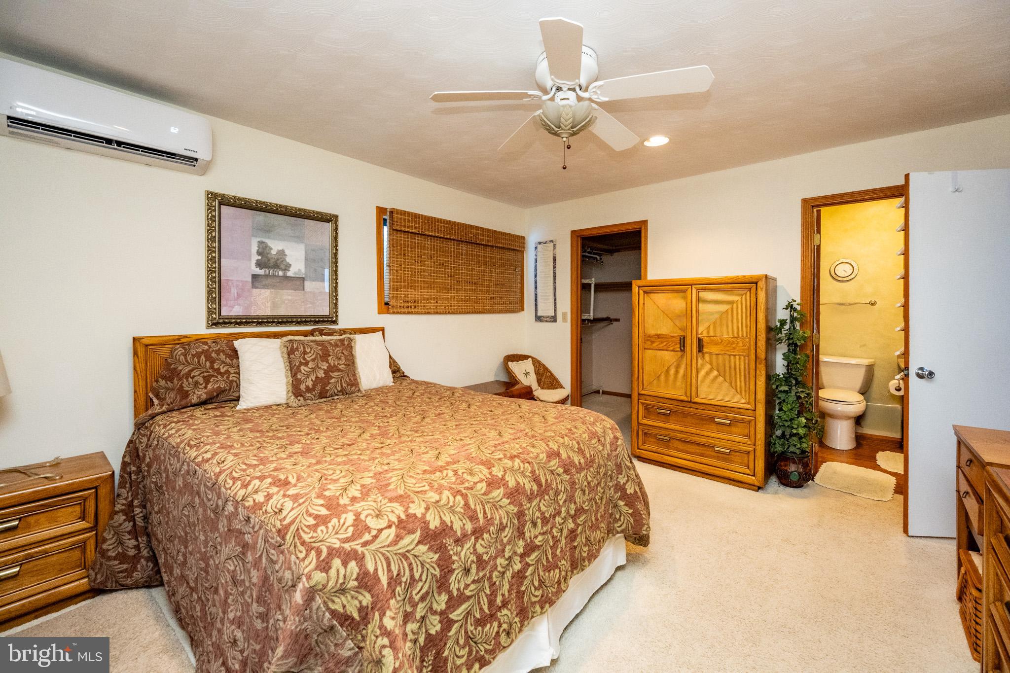 LAUREL BROOK - Residential