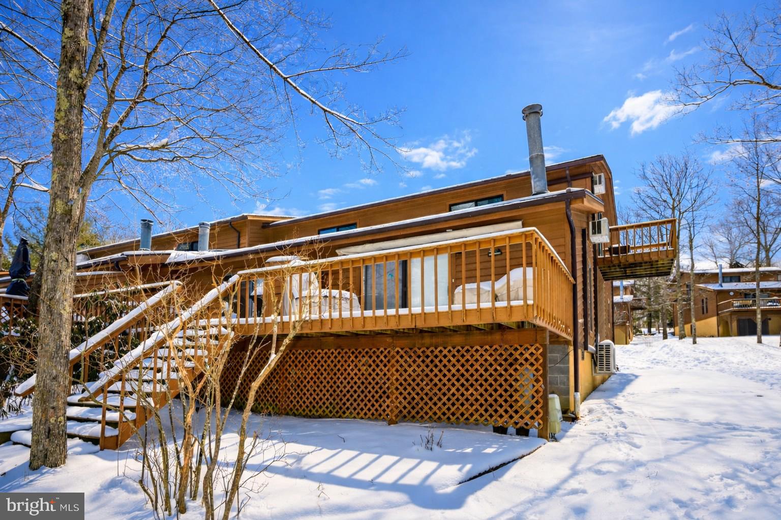 LAUREL BROOK - Residential