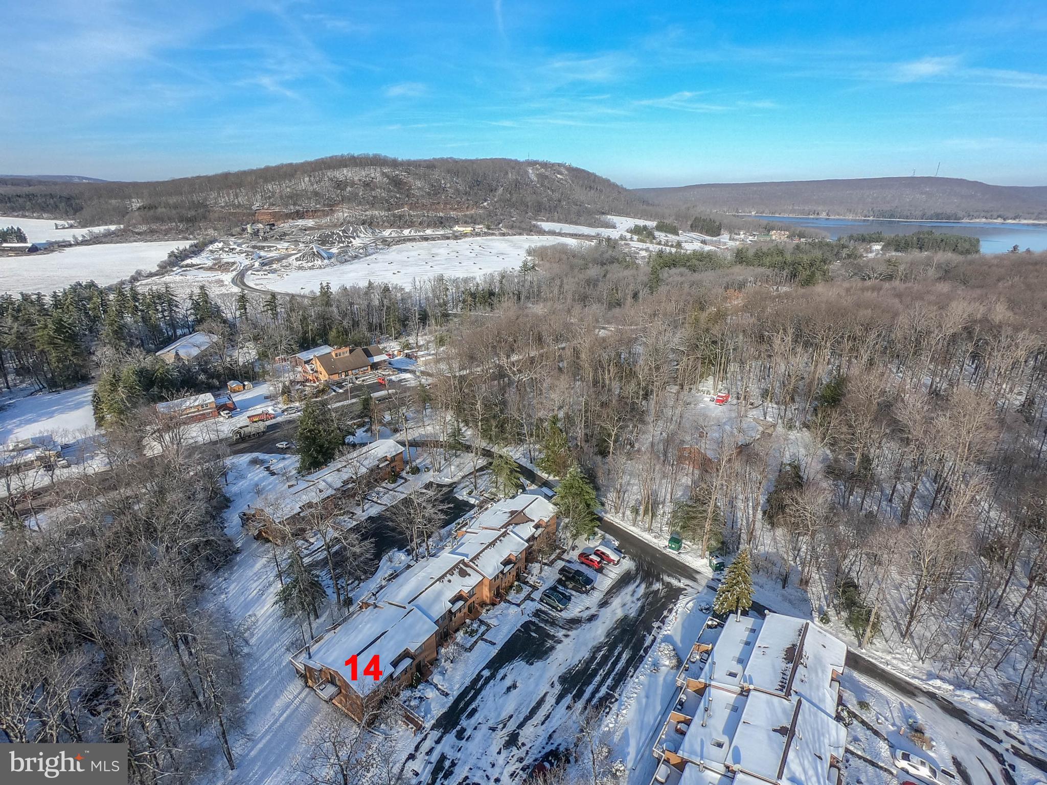 LAUREL BROOK - Residential