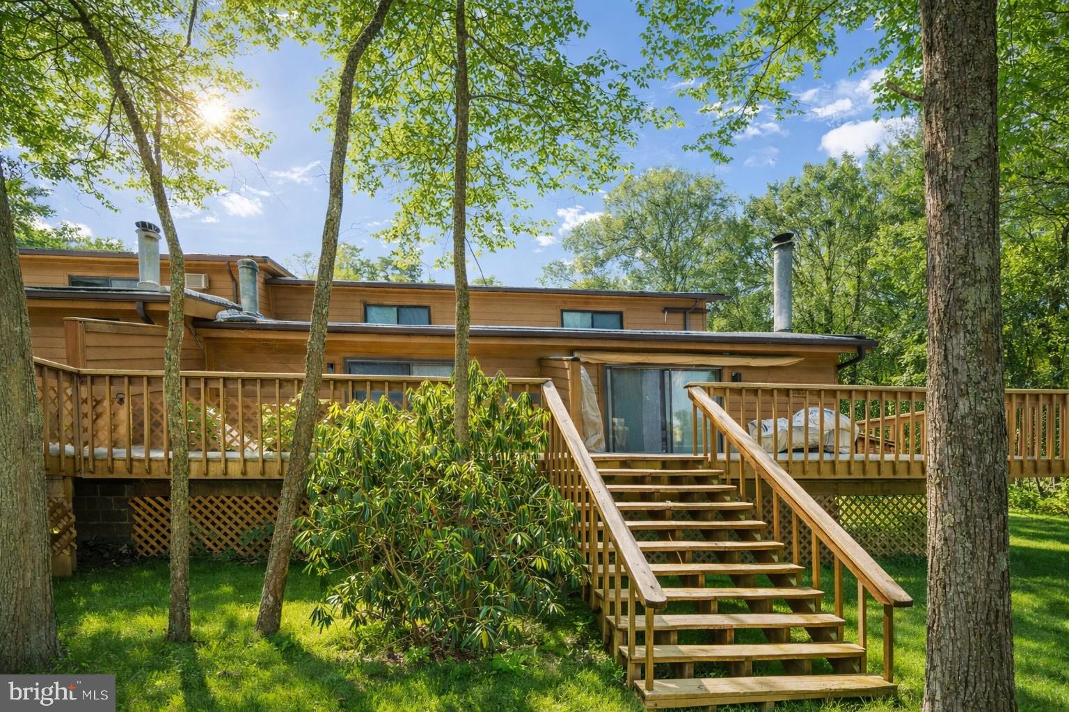 LAUREL BROOK - Residential