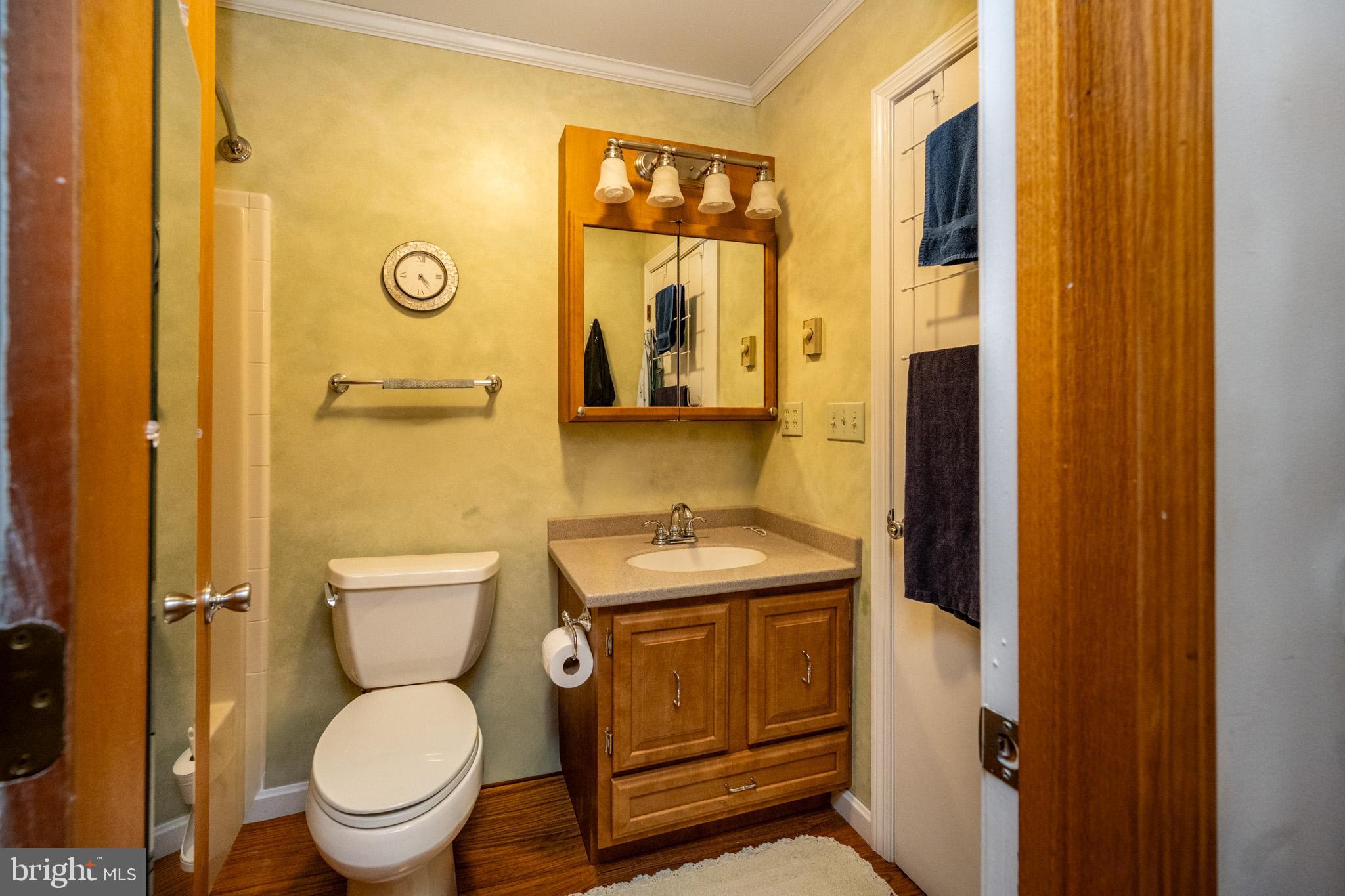 LAUREL BROOK - Residential