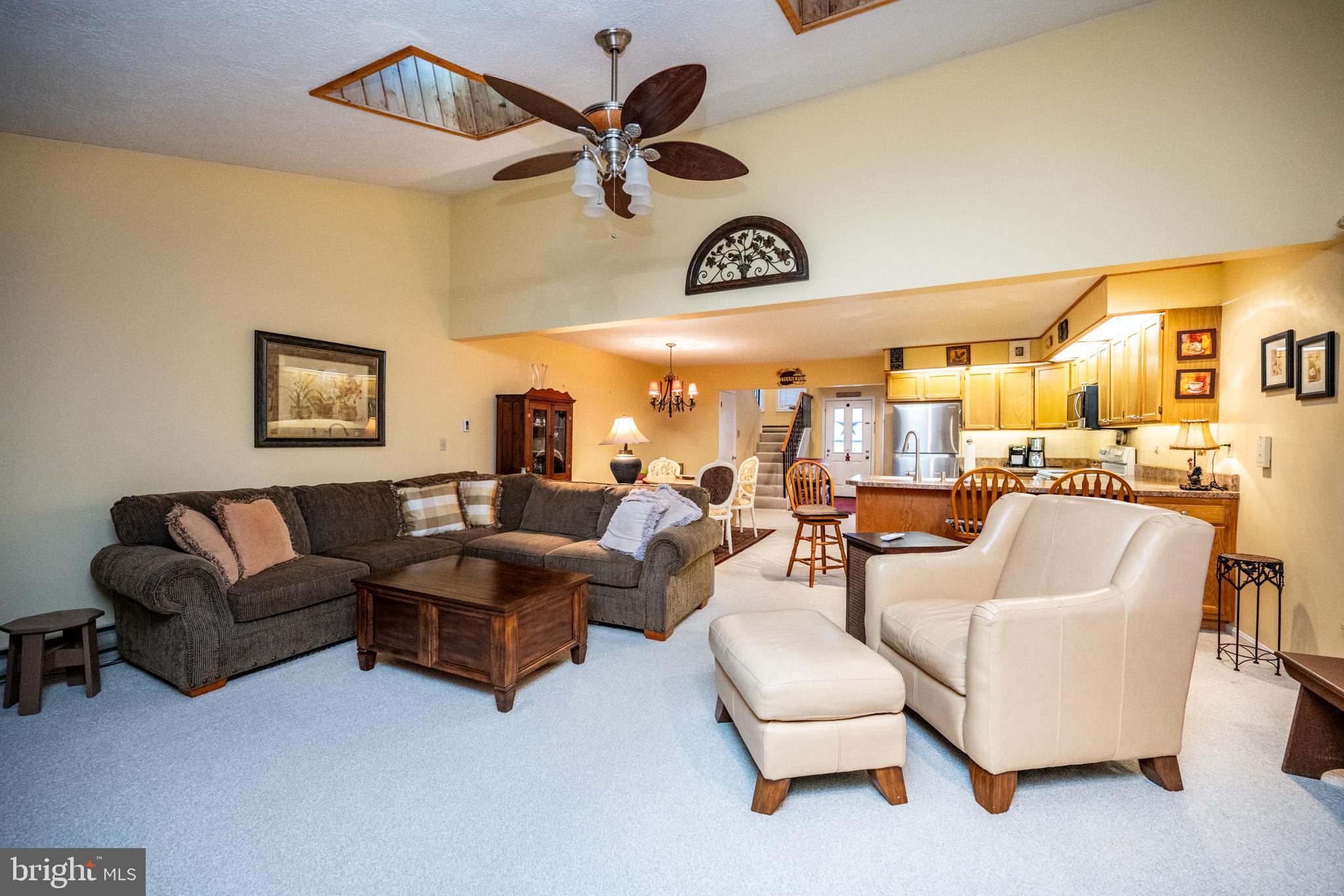 LAUREL BROOK - Residential