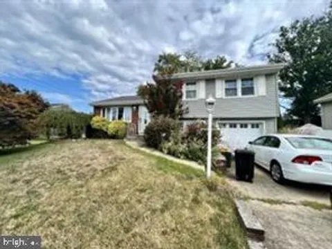 13 Winding Way, Hamilton, NJ MLS: NJME2075200