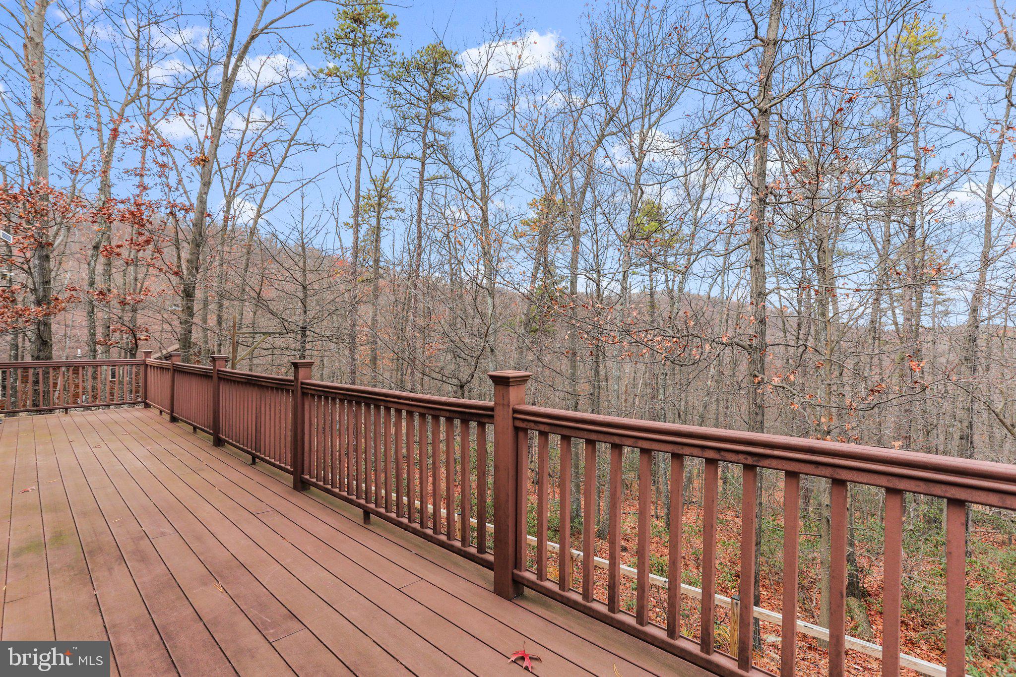 THE WOODS - Residential