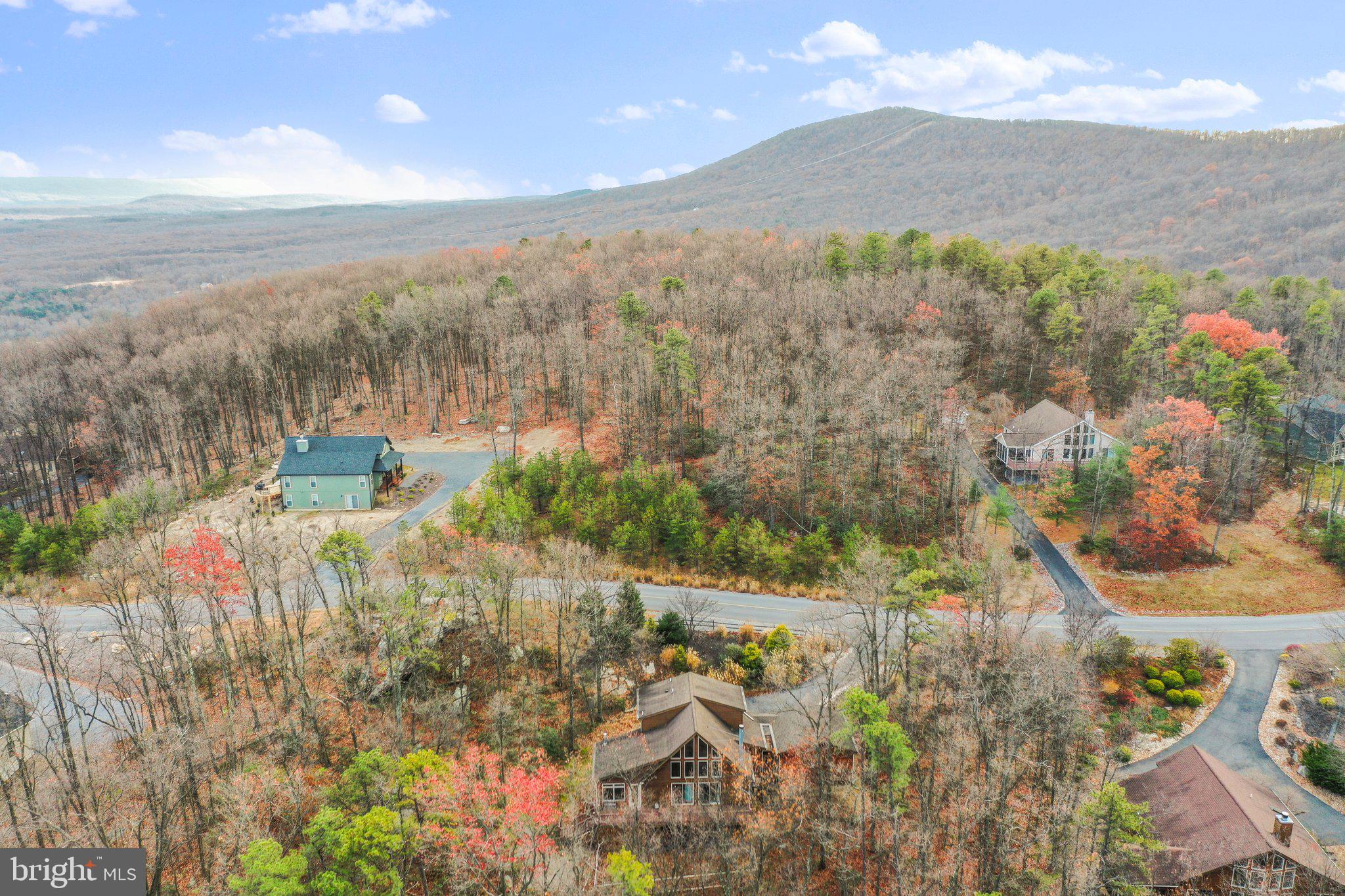 THE WOODS - Residential