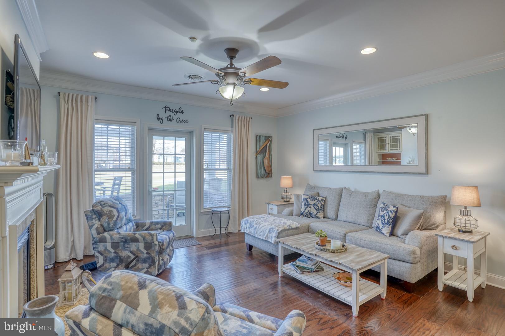 PENINSULA - Residential