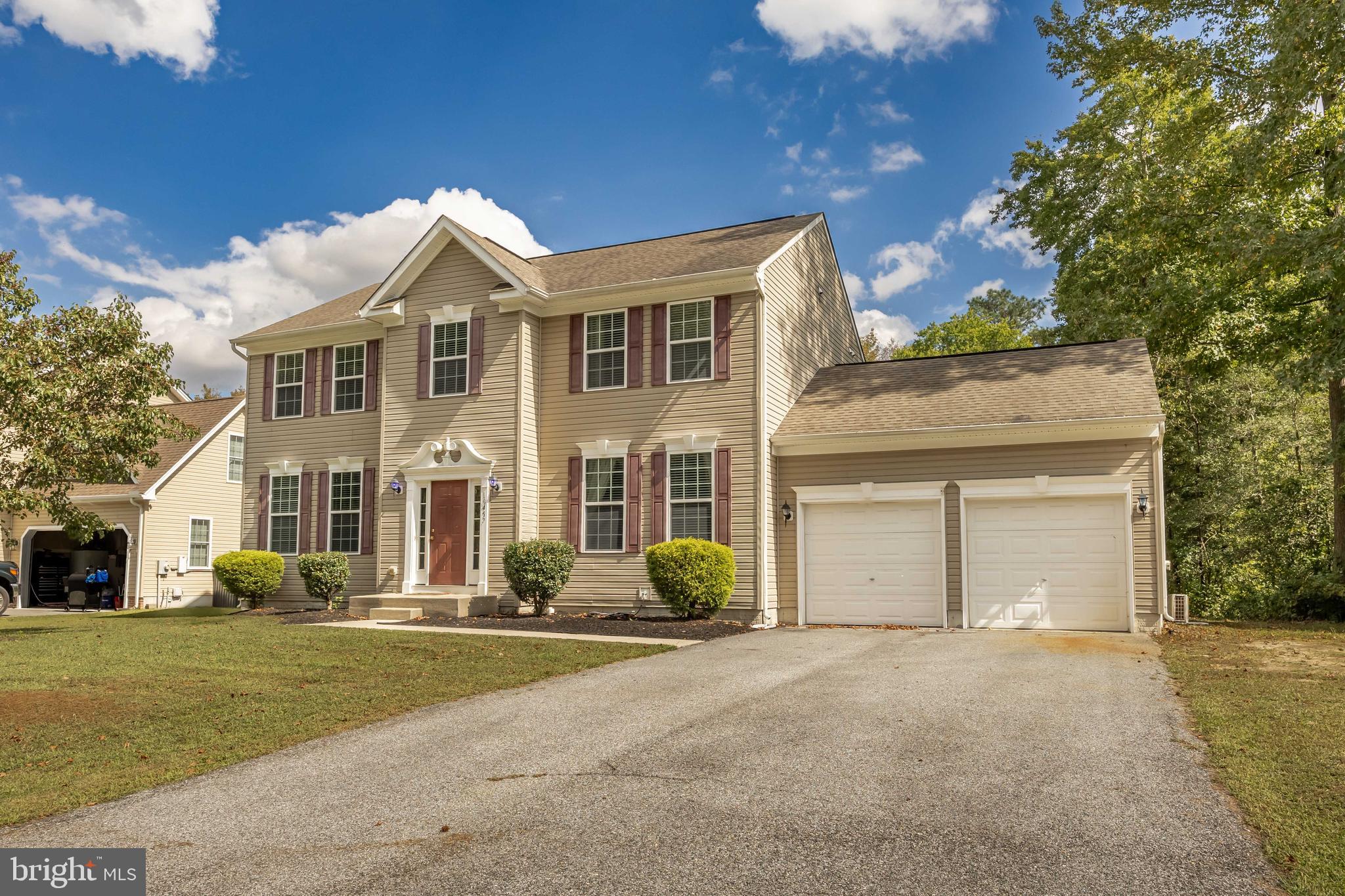 10457 COUNTRY GROVE CIRCLE