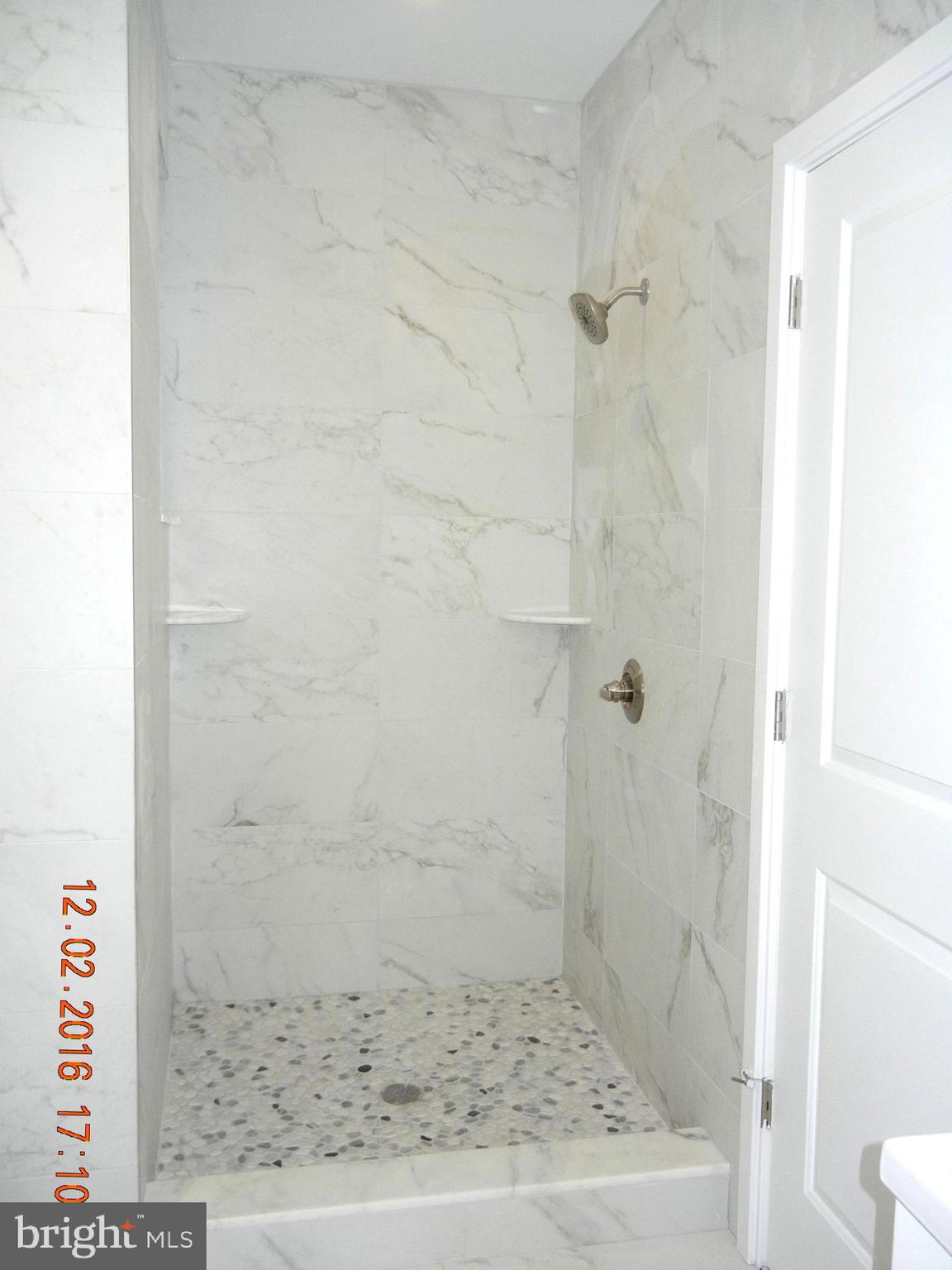 EAST PASSYUNK CROSSING - Residential Lease