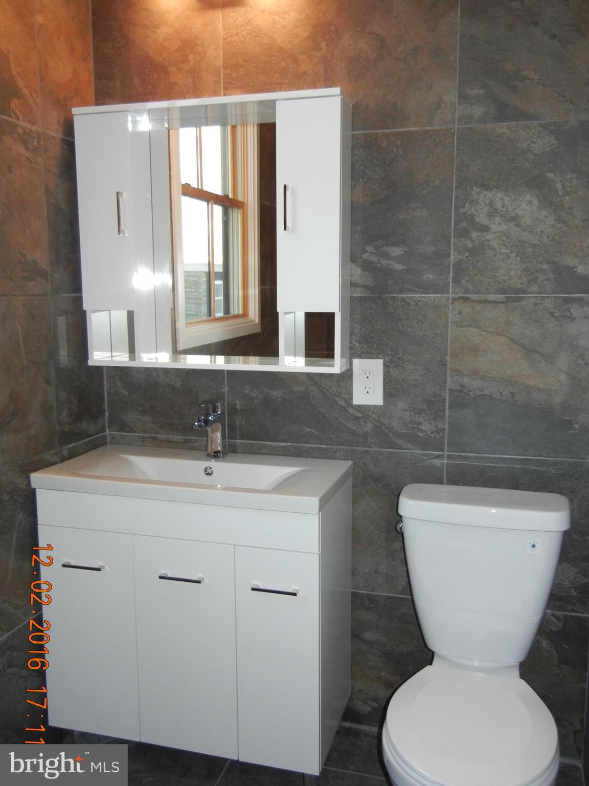 EAST PASSYUNK CROSSING - Residential Lease