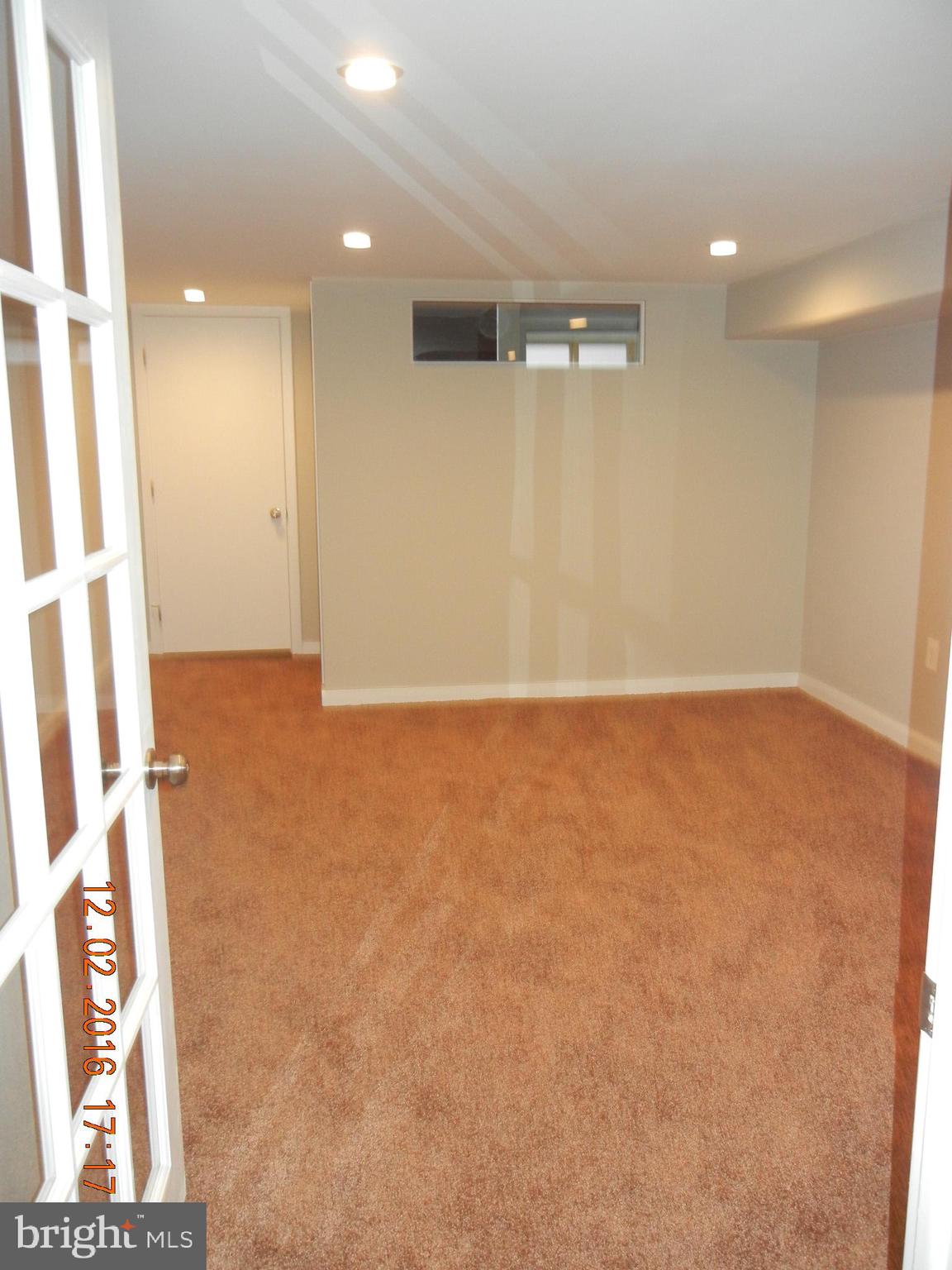 EAST PASSYUNK CROSSING - Residential Lease