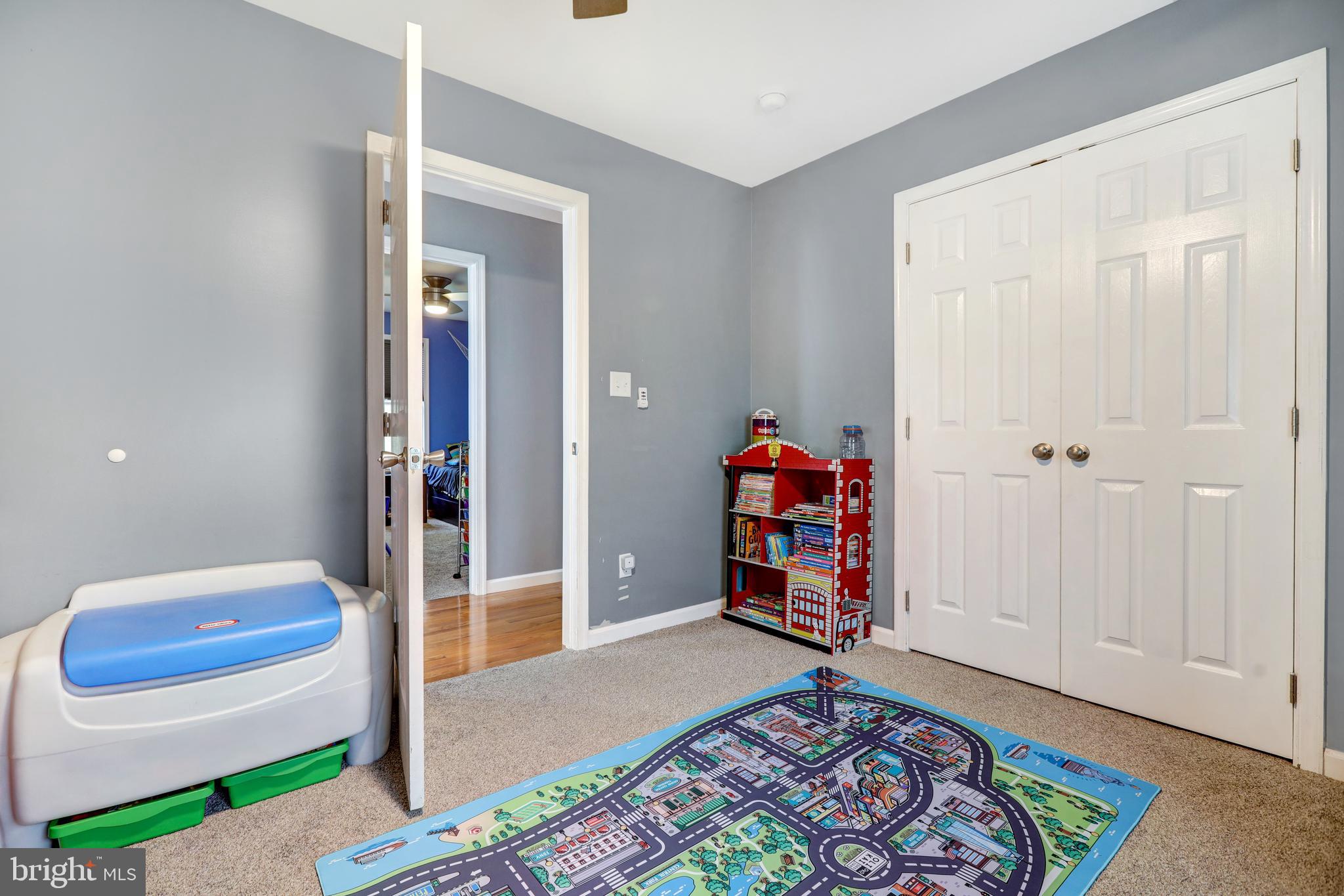 WINDOVER HILLS - Residential