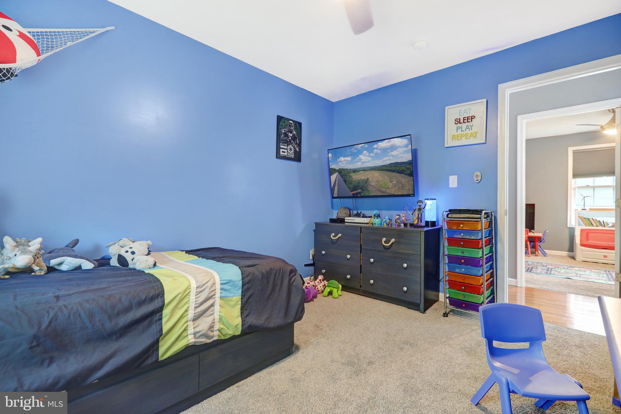 WINDOVER HILLS - Residential