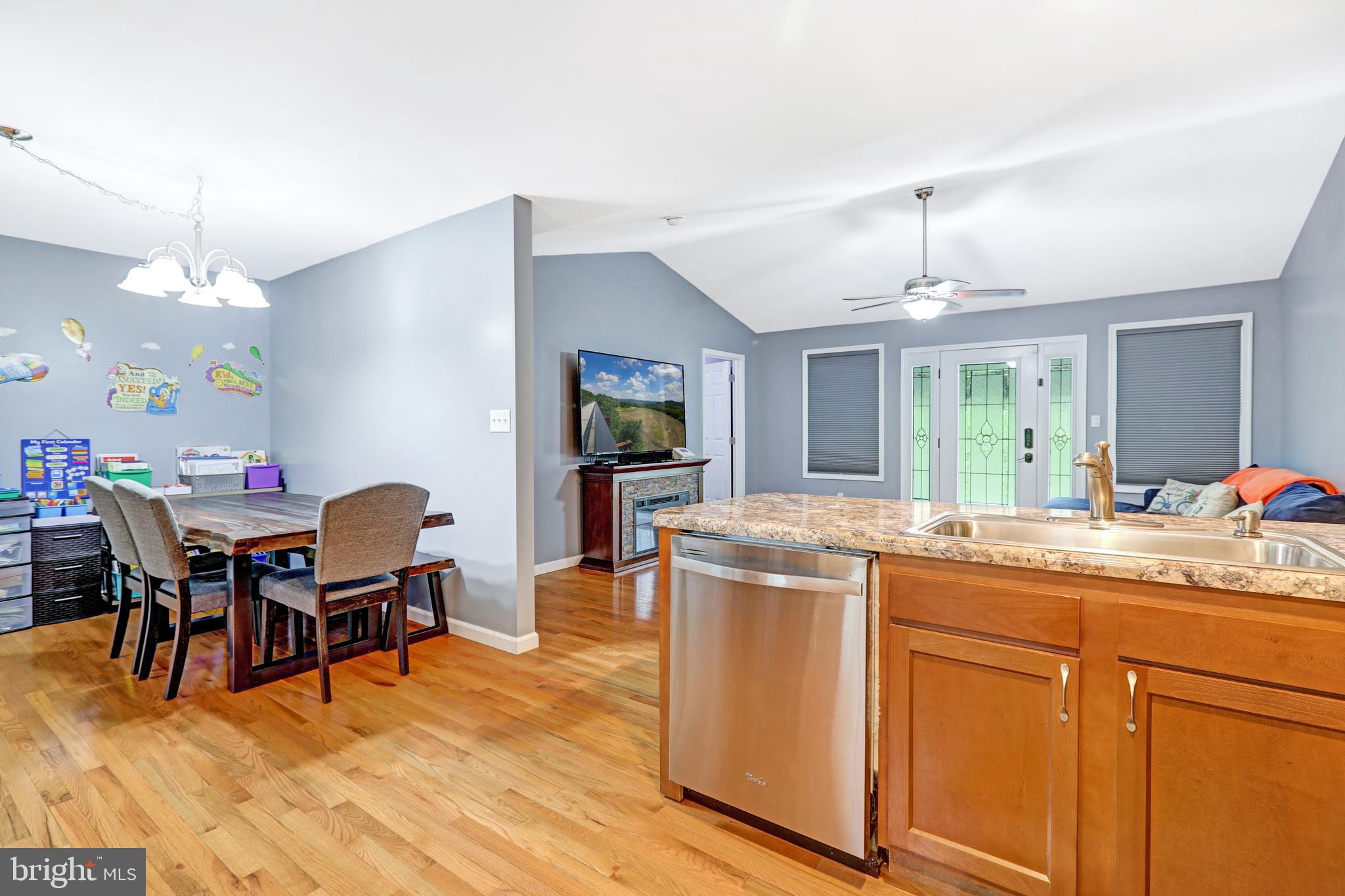 WINDOVER HILLS - Residential