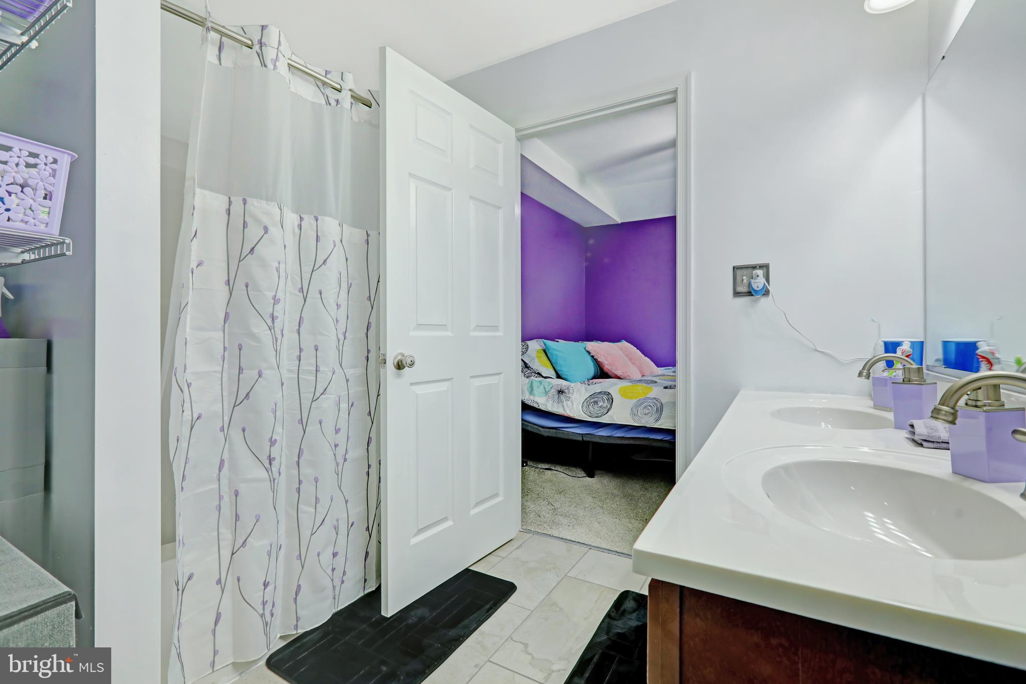 WINDOVER HILLS - Residential