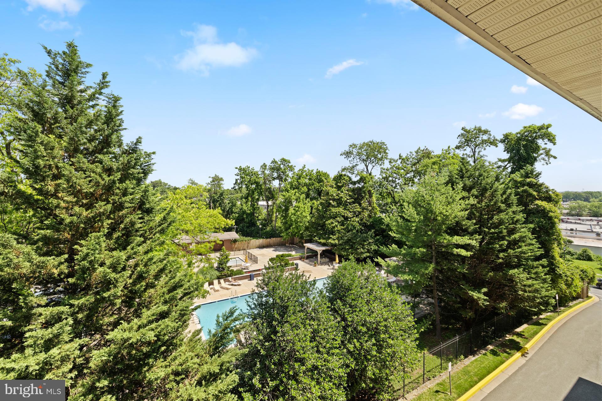 WHITE FLINT STATION - Residential