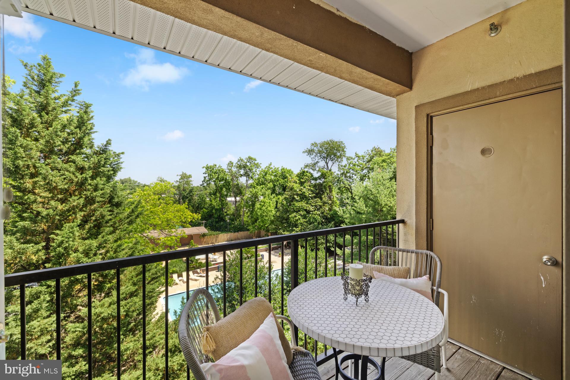 WHITE FLINT STATION - Residential