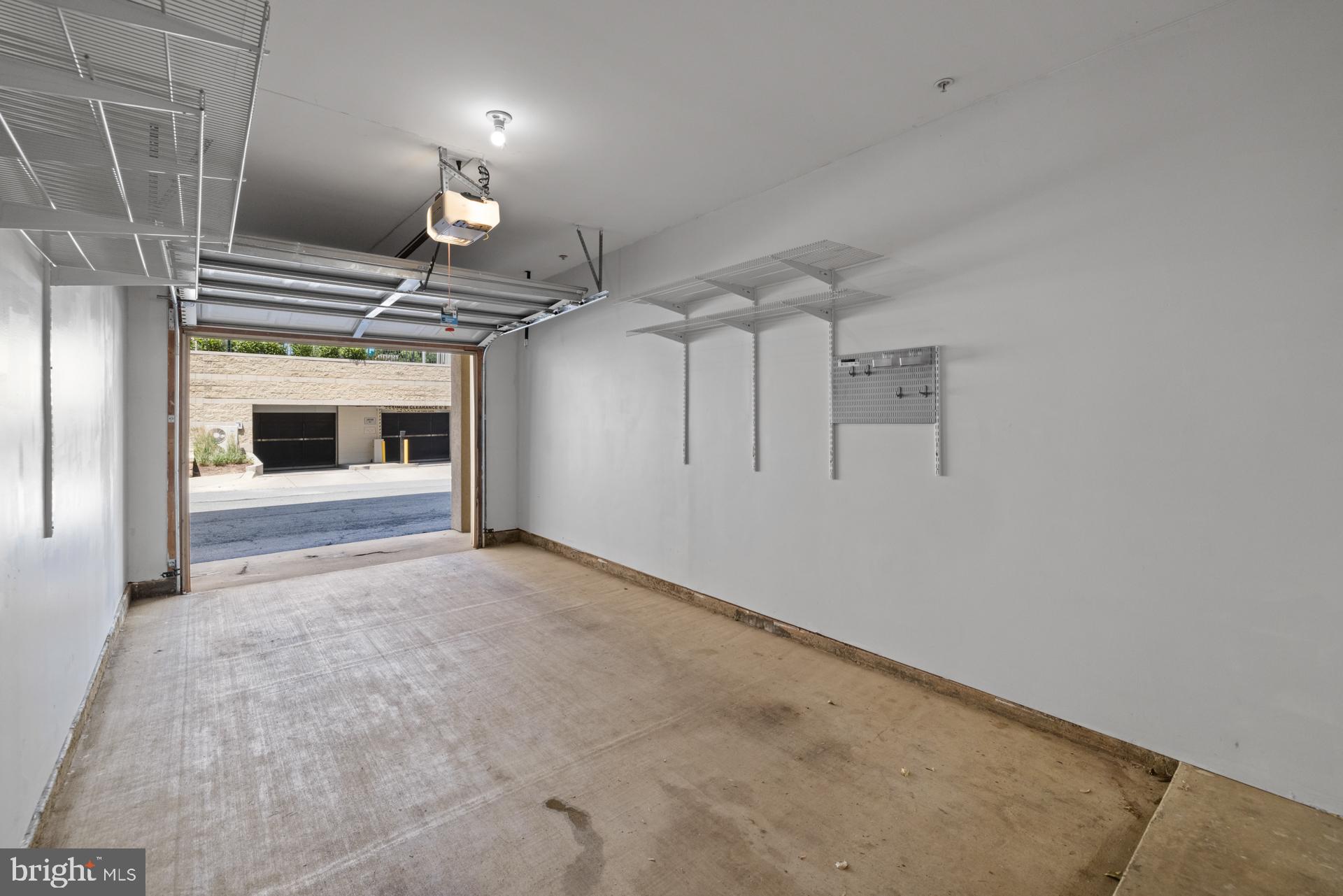 WHITE FLINT STATION - Residential