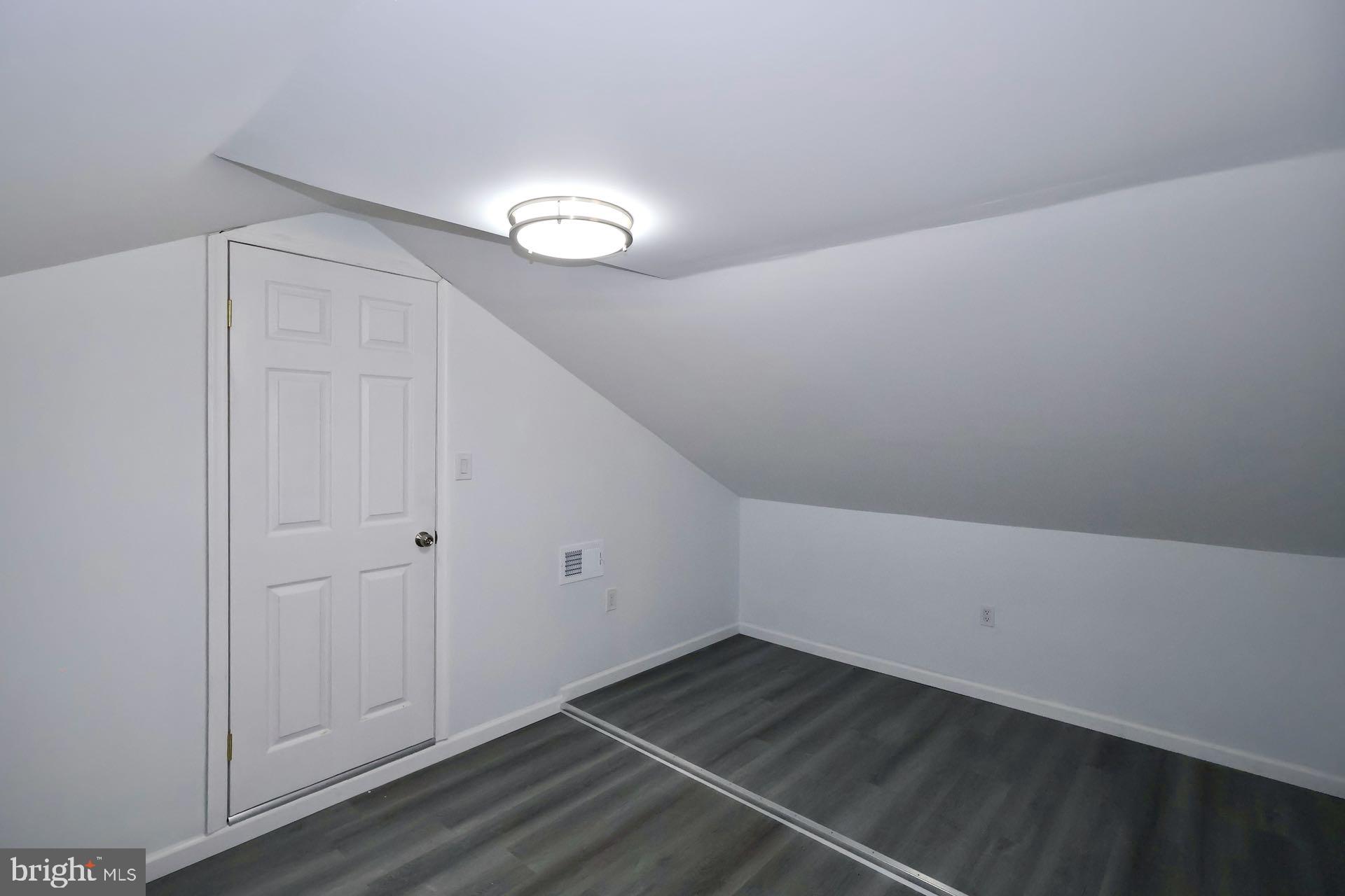 PHILADELPHIA (NORTHEAST) - Residential