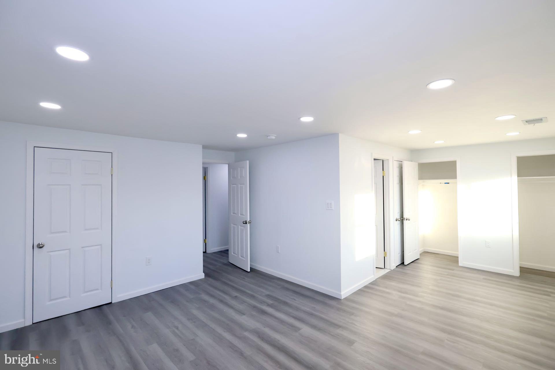 PHILADELPHIA (NORTHEAST) - Residential