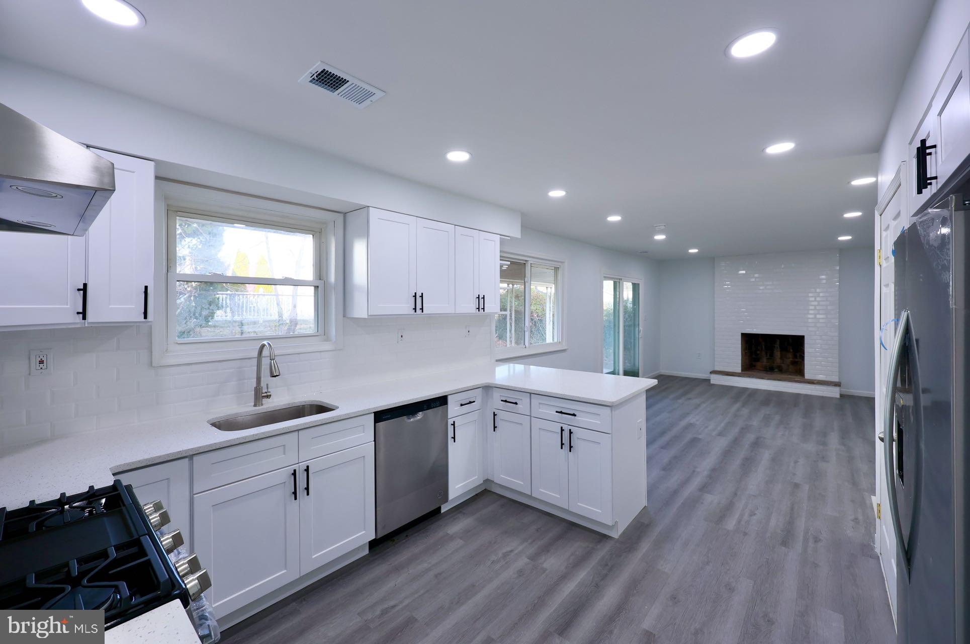 PHILADELPHIA (NORTHEAST) - Residential