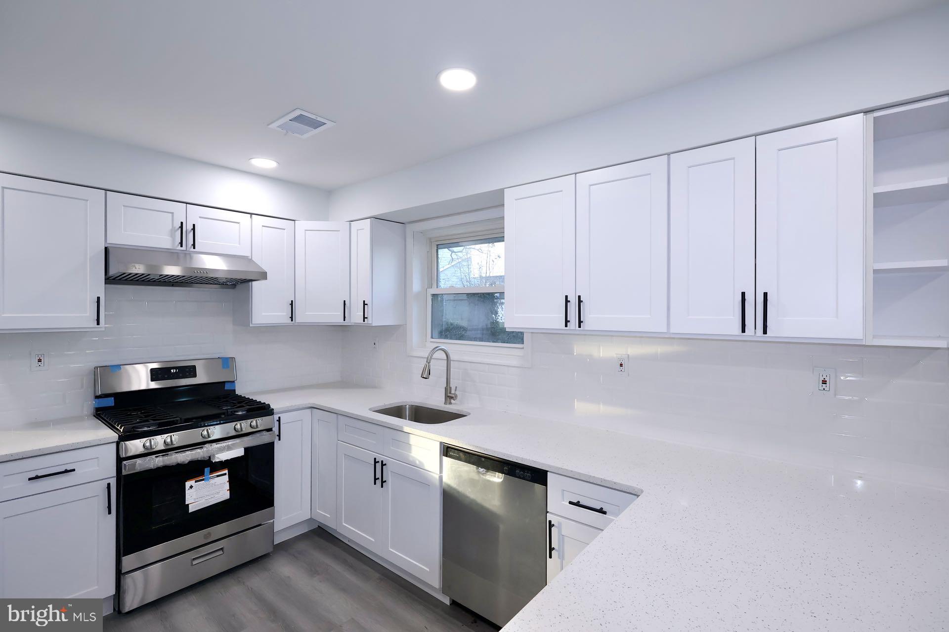 PHILADELPHIA (NORTHEAST) - Residential