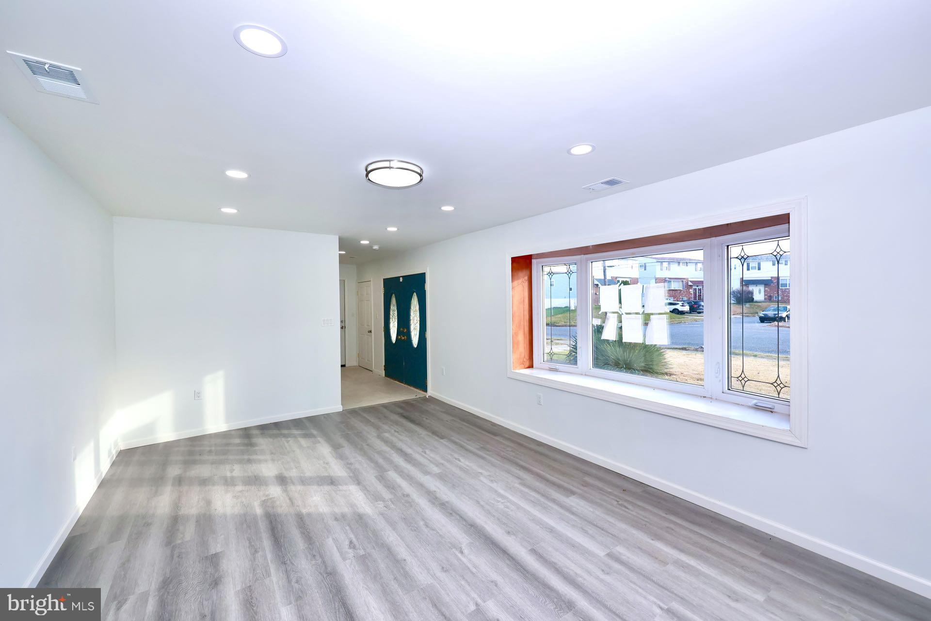 PHILADELPHIA (NORTHEAST) - Residential