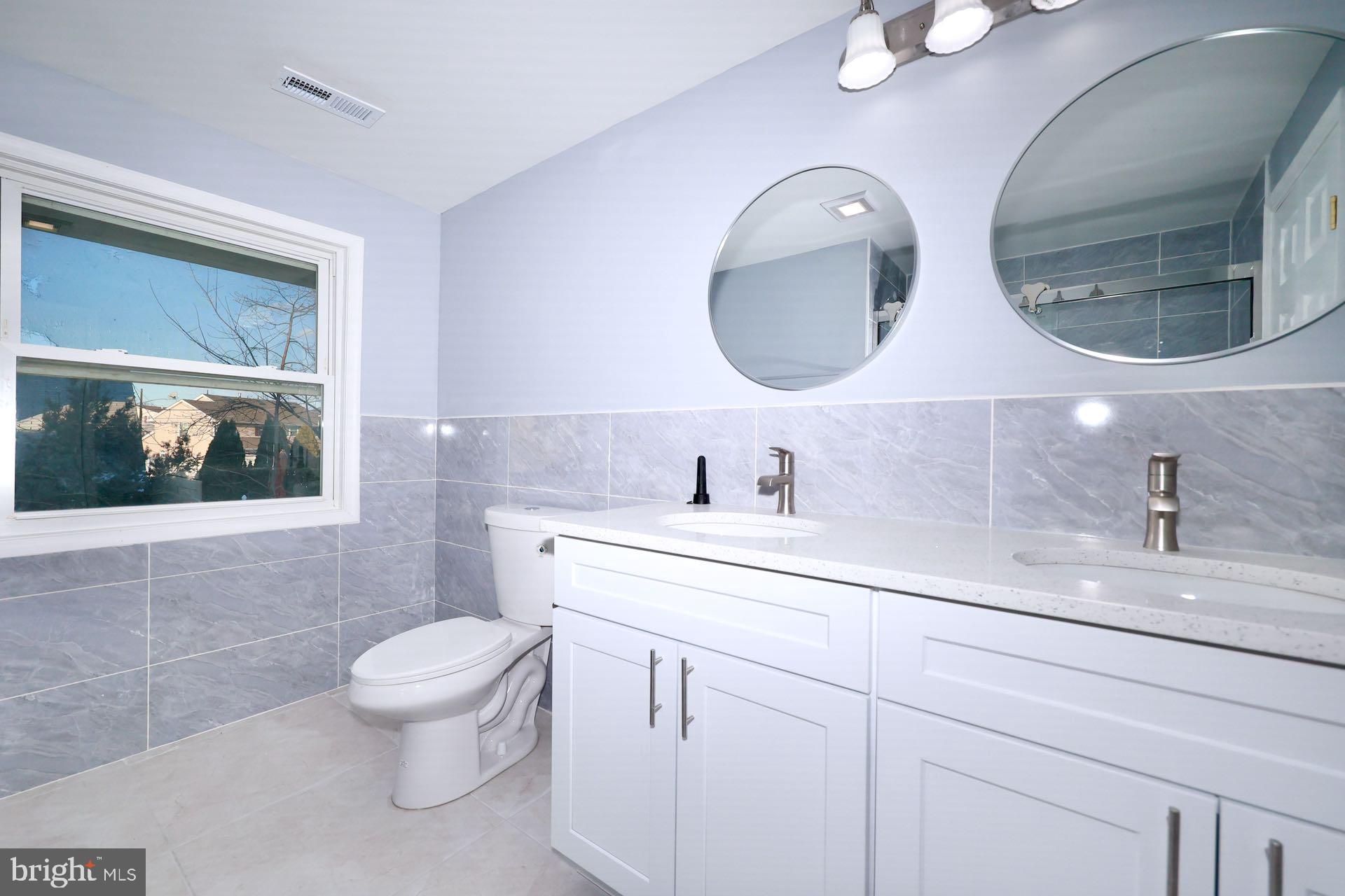 PHILADELPHIA (NORTHEAST) - Residential